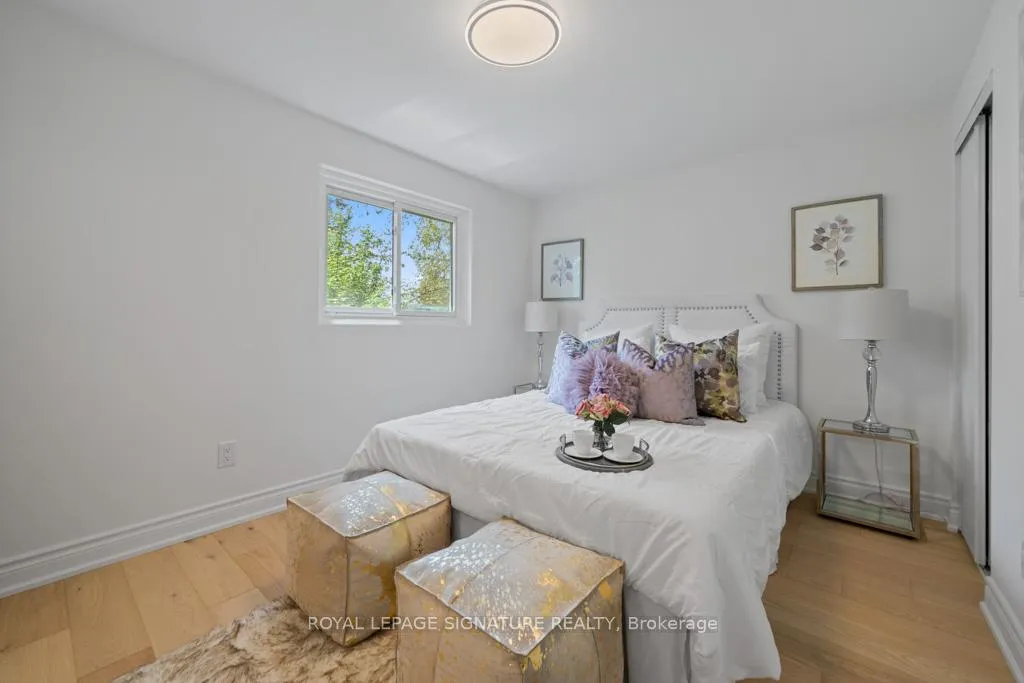Photo 12 of 227 Thoms Crescent, Newmarket, Central Newmarket — HOMEH