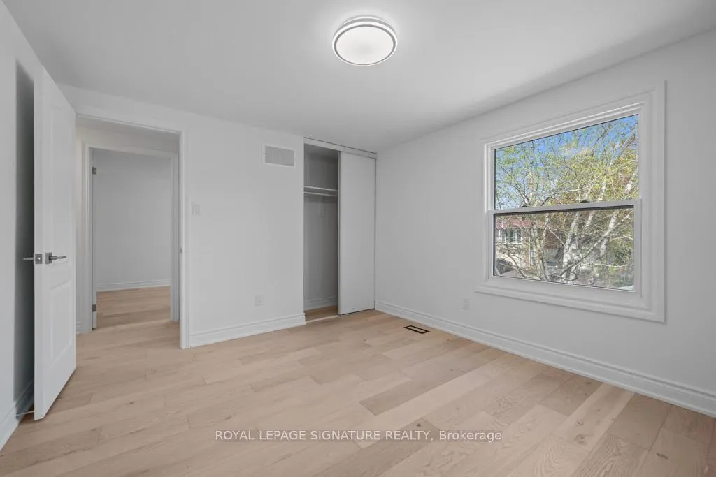 Photo 21 of 227 Thoms Crescent, Newmarket, Central Newmarket — HOMEH