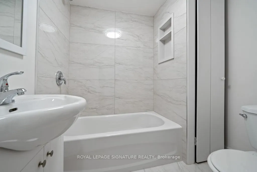 Photo 28 of 227 Thoms Crescent, Newmarket, Central Newmarket — HOMEH