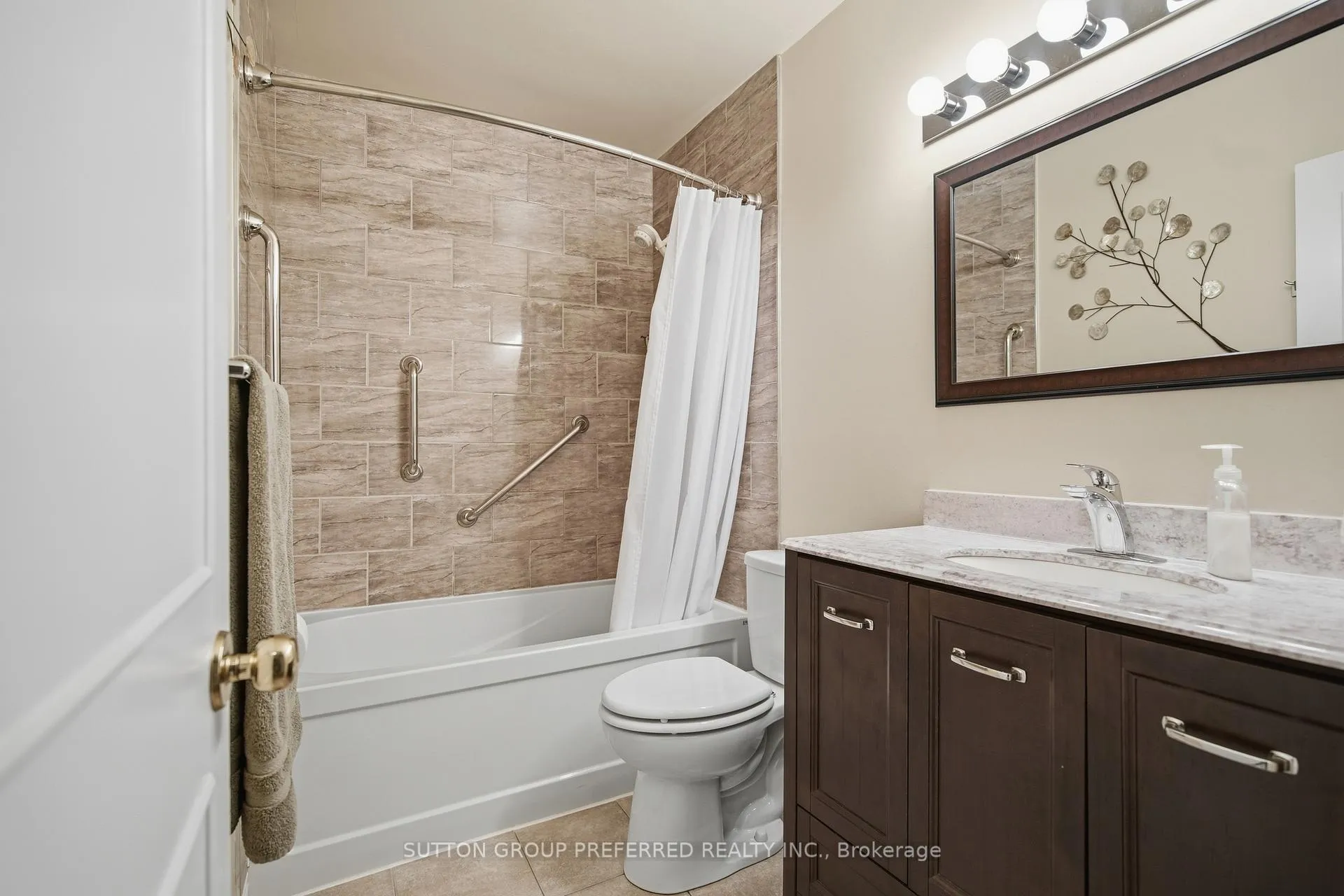 Photo 26 of 156 St George Street, Central Elgin, Lynhurst — HOMEH