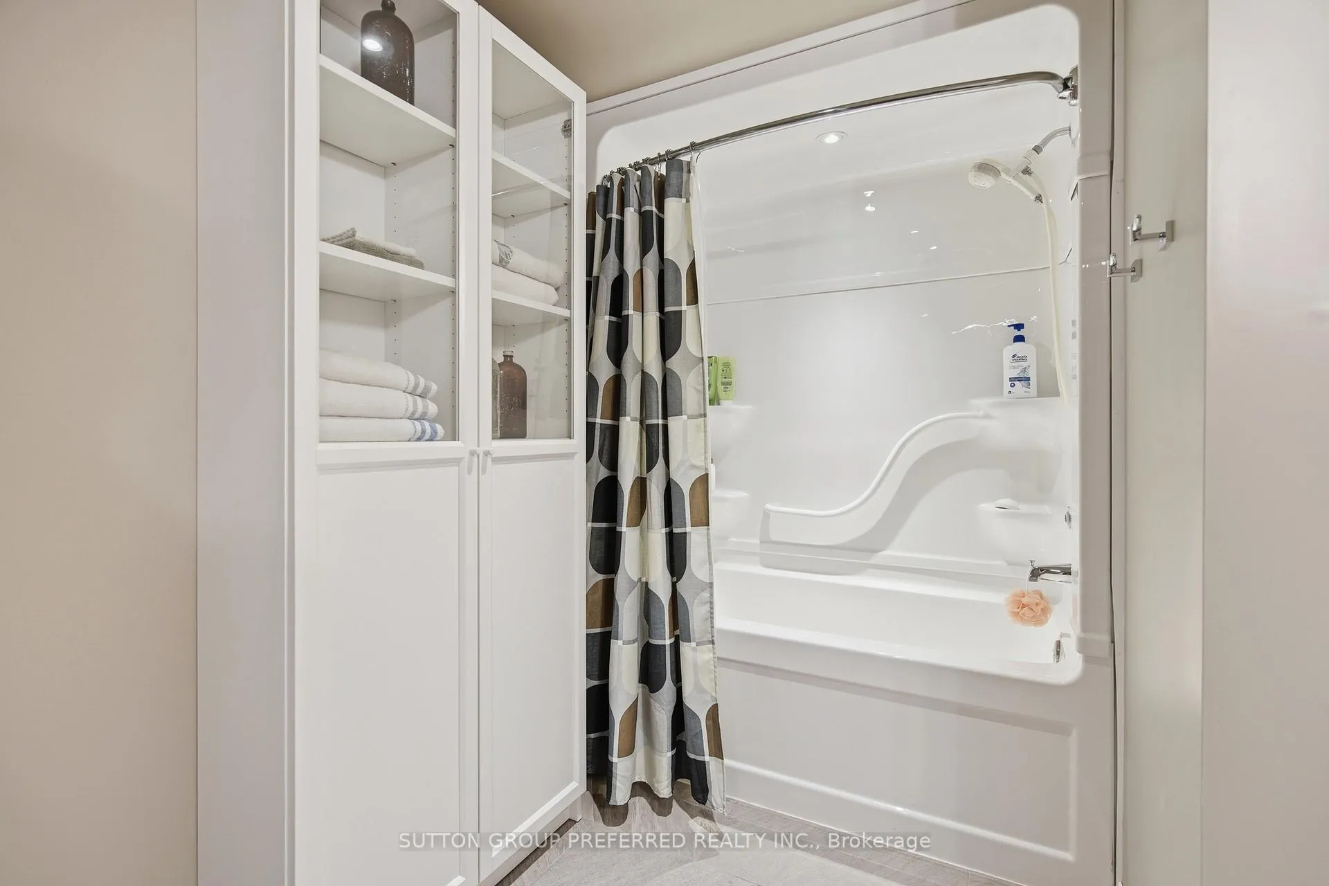 Photo 34 of 156 St George Street, Central Elgin, Lynhurst — HOMEH