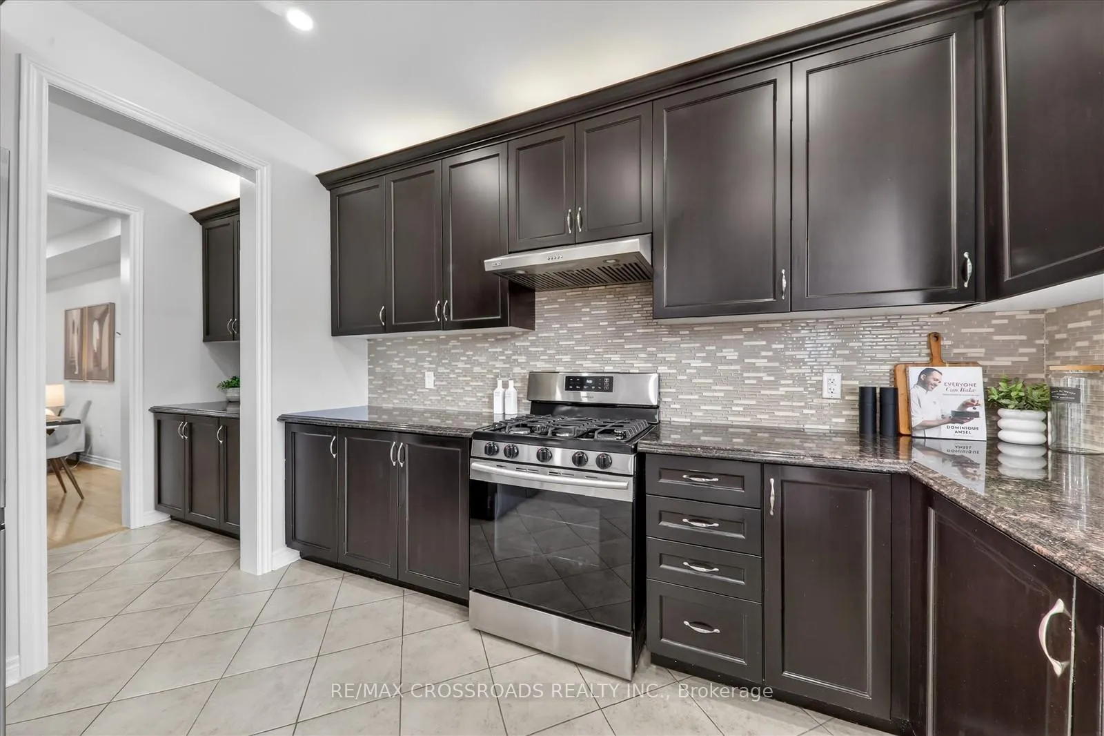 Photo 20 of 10 Sedore Street, Markham, Greensborough — HOMEH