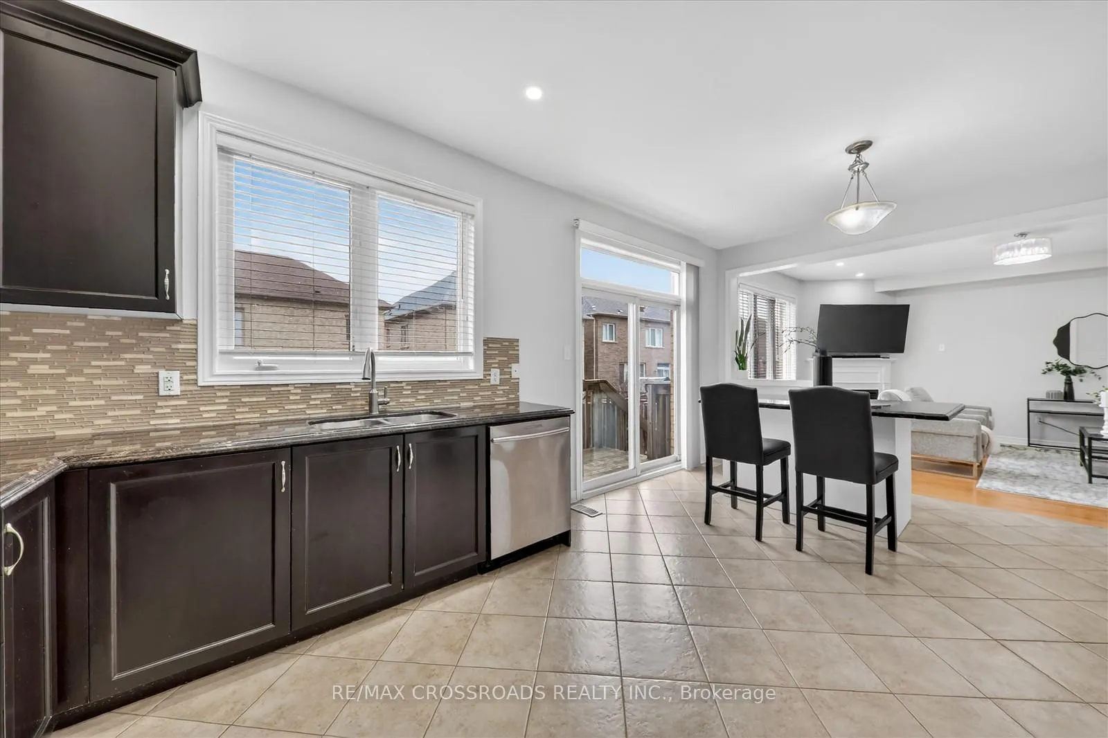 Photo 21 of 10 Sedore Street, Markham, Greensborough — HOMEH