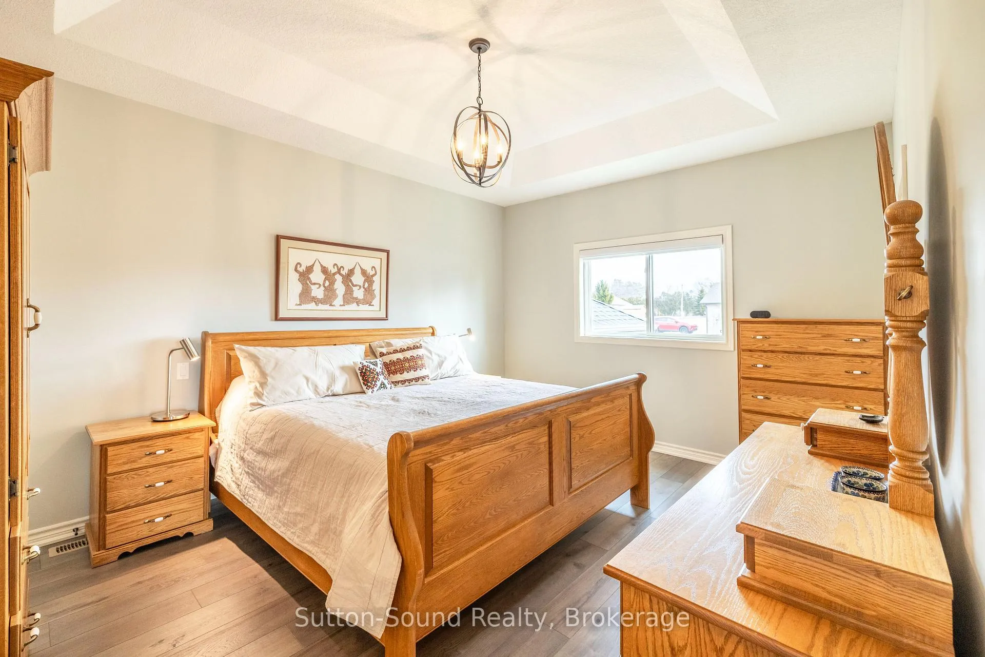 Photo 15 of 202 Meredith Way, Chatsworth — HOMEH