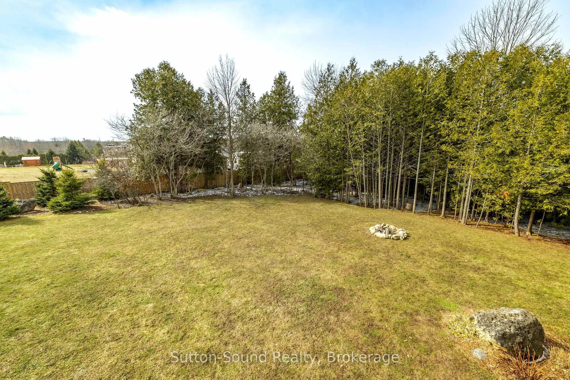 Photo 37 of 202 Meredith Way, Chatsworth — HOMEH