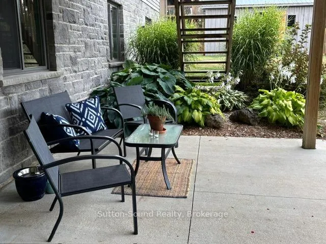 Photo 38 of 202 Meredith Way, Chatsworth — HOMEH