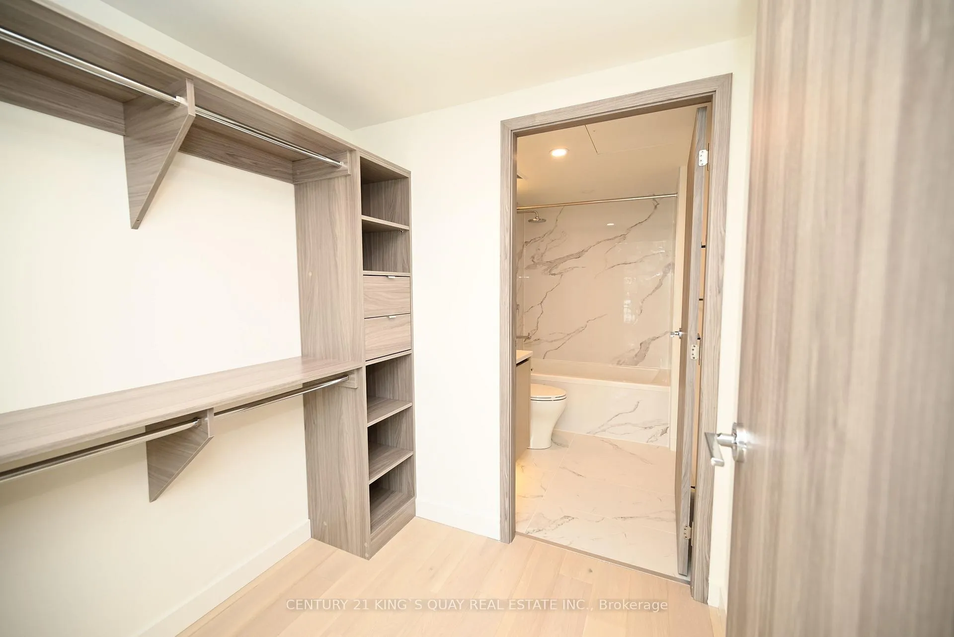 Photo 18 of Unit 6201, 3 Concord Cityplace Way, Toronto, Waterfront Communities — HOMEH
