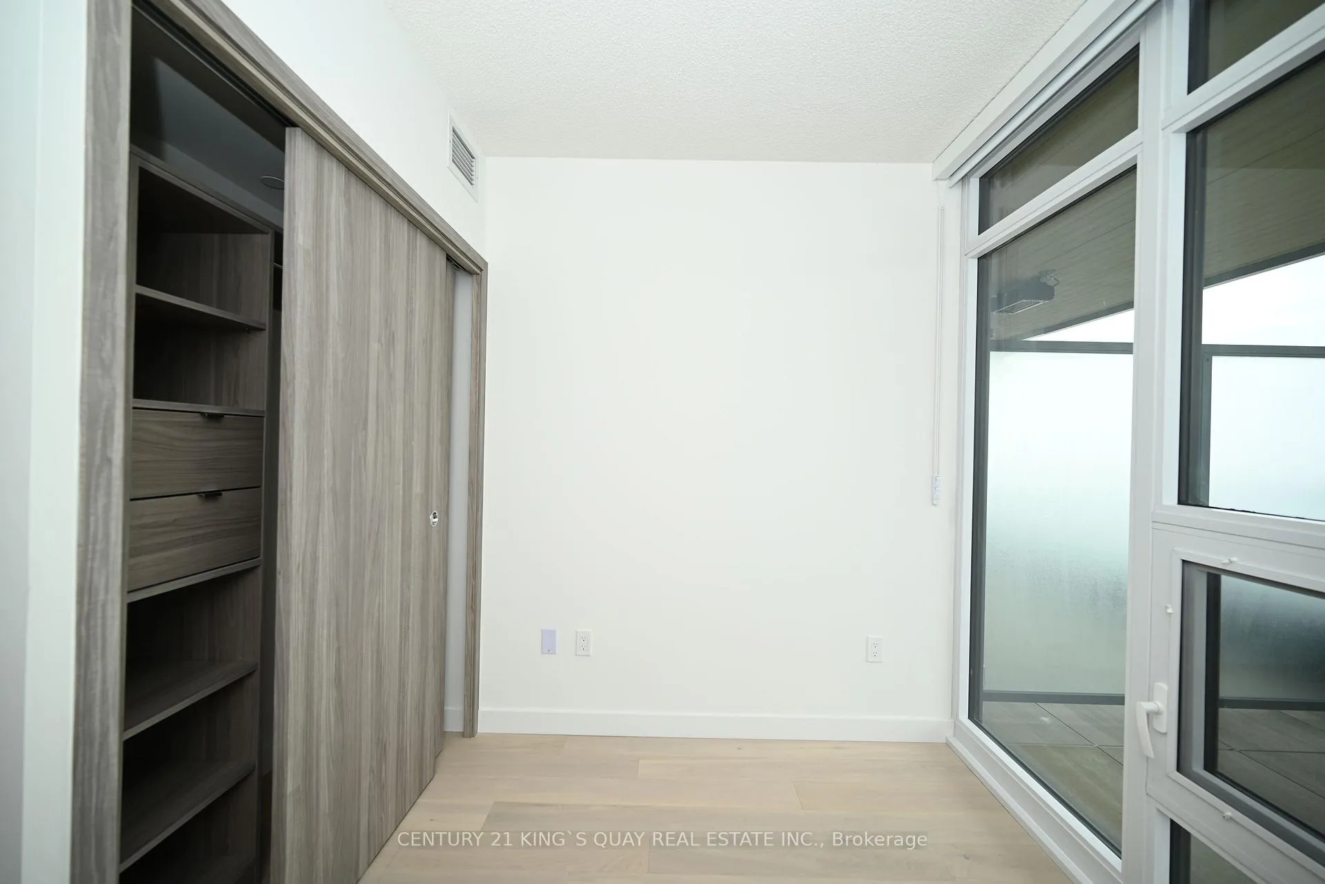 Photo 19 of Unit 6201, 3 Concord Cityplace Way, Toronto, Waterfront Communities — HOMEH