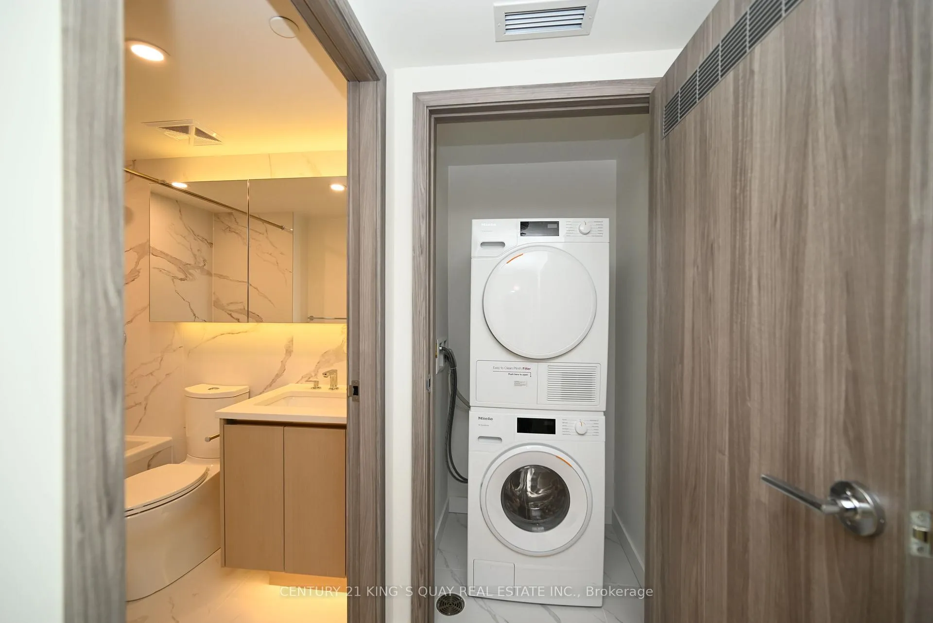 Photo 24 of Unit 6201, 3 Concord Cityplace Way, Toronto, Waterfront Communities — HOMEH
