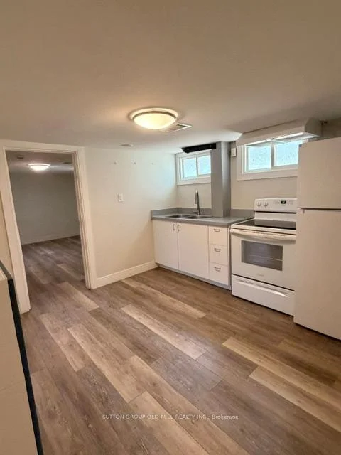 Photo 15 of 251 Erb Street E, Waterloo — HOMEH