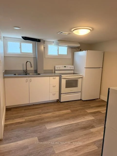 Photo 16 of 251 Erb Street E, Waterloo — HOMEH