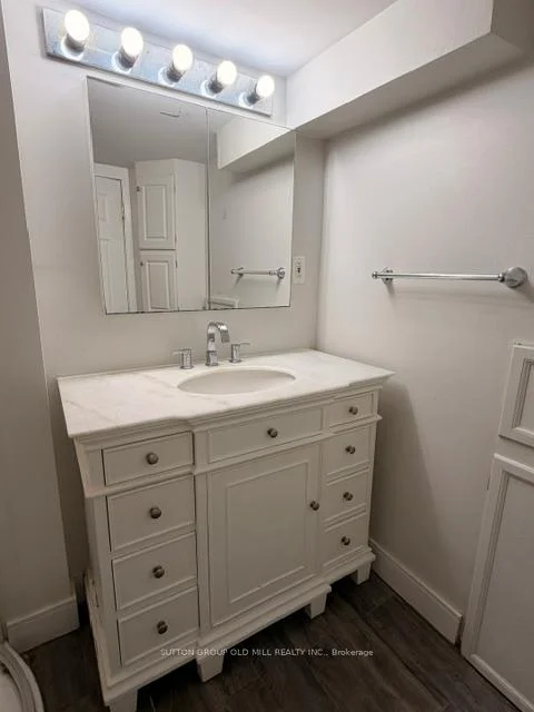 Photo 23 of 251 Erb Street E, Waterloo — HOMEH