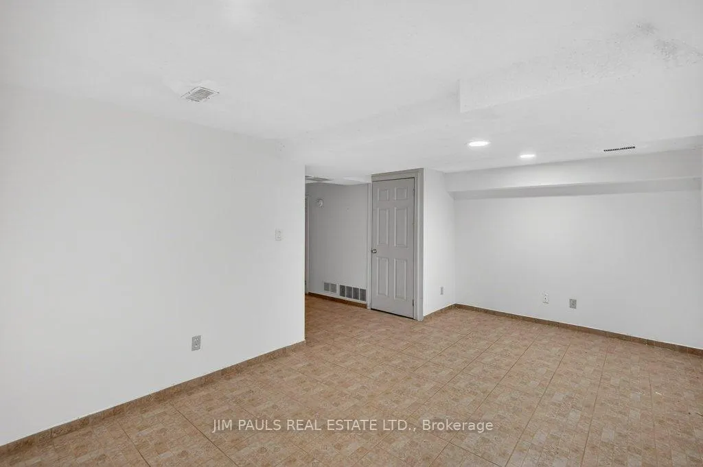Photo 35 of 86 Rita Avenue, Hamilton, Templemead — HOMEH