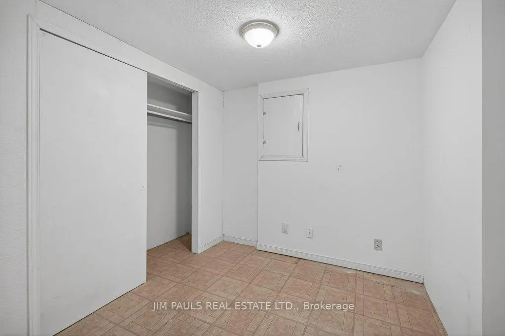 Photo 37 of 86 Rita Avenue, Hamilton, Templemead — HOMEH