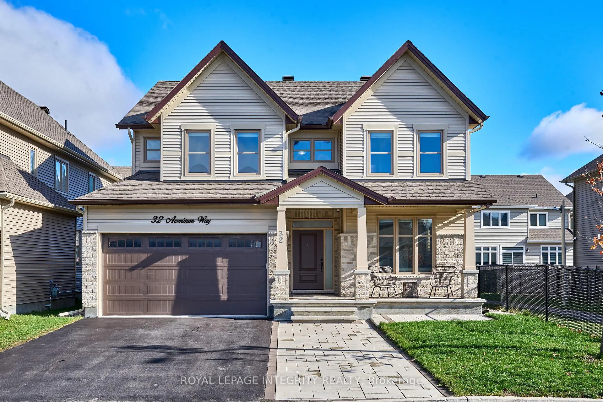 Front of 32 Aconitum Way