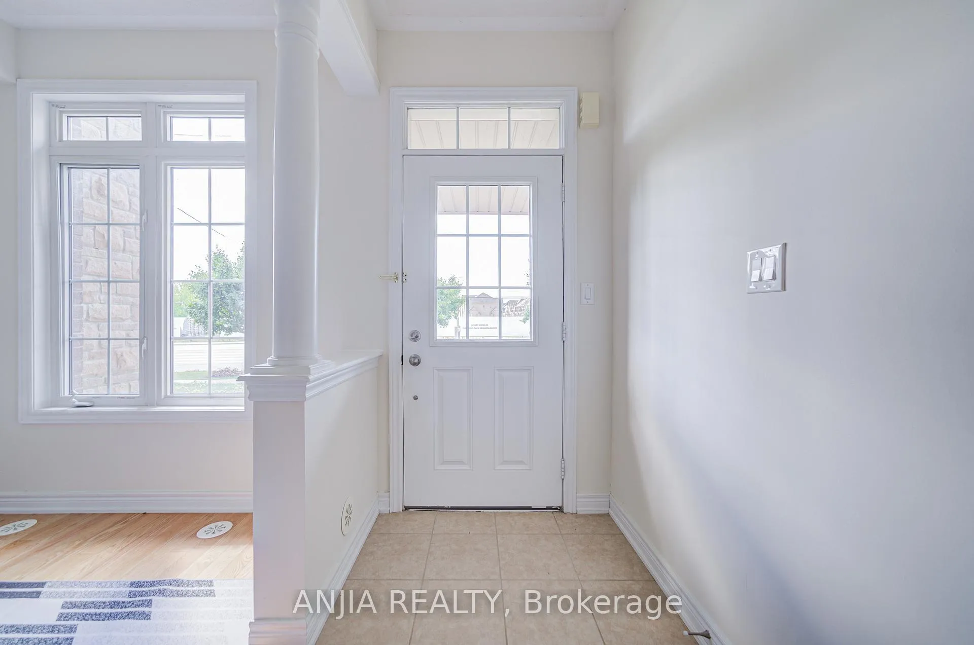 Photo 5 of 9349 Kennedy Road, Markham, Berczy — HOMEH
