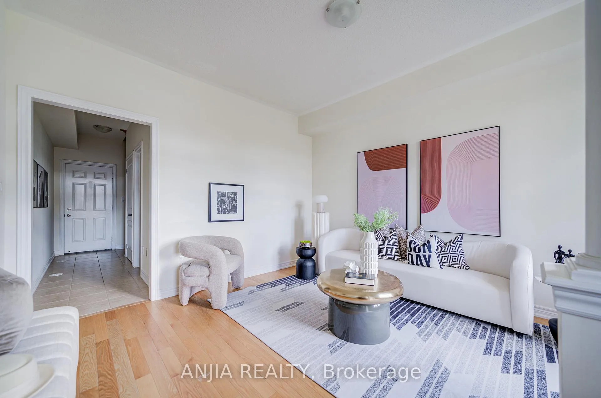 Photo 8 of 9349 Kennedy Road, Markham, Berczy — HOMEH