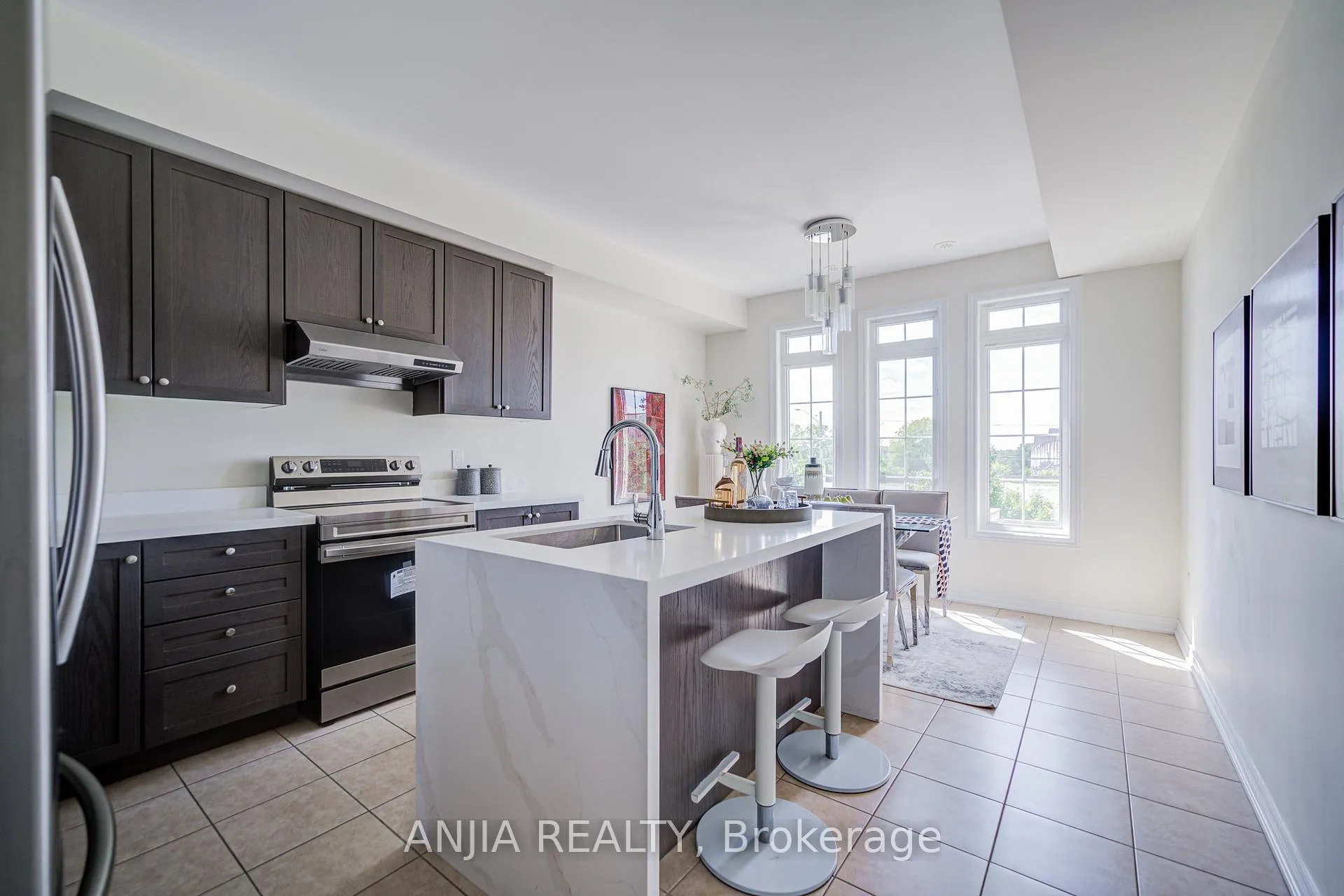 Photo 15 of 9349 Kennedy Road, Markham, Berczy — HOMEH