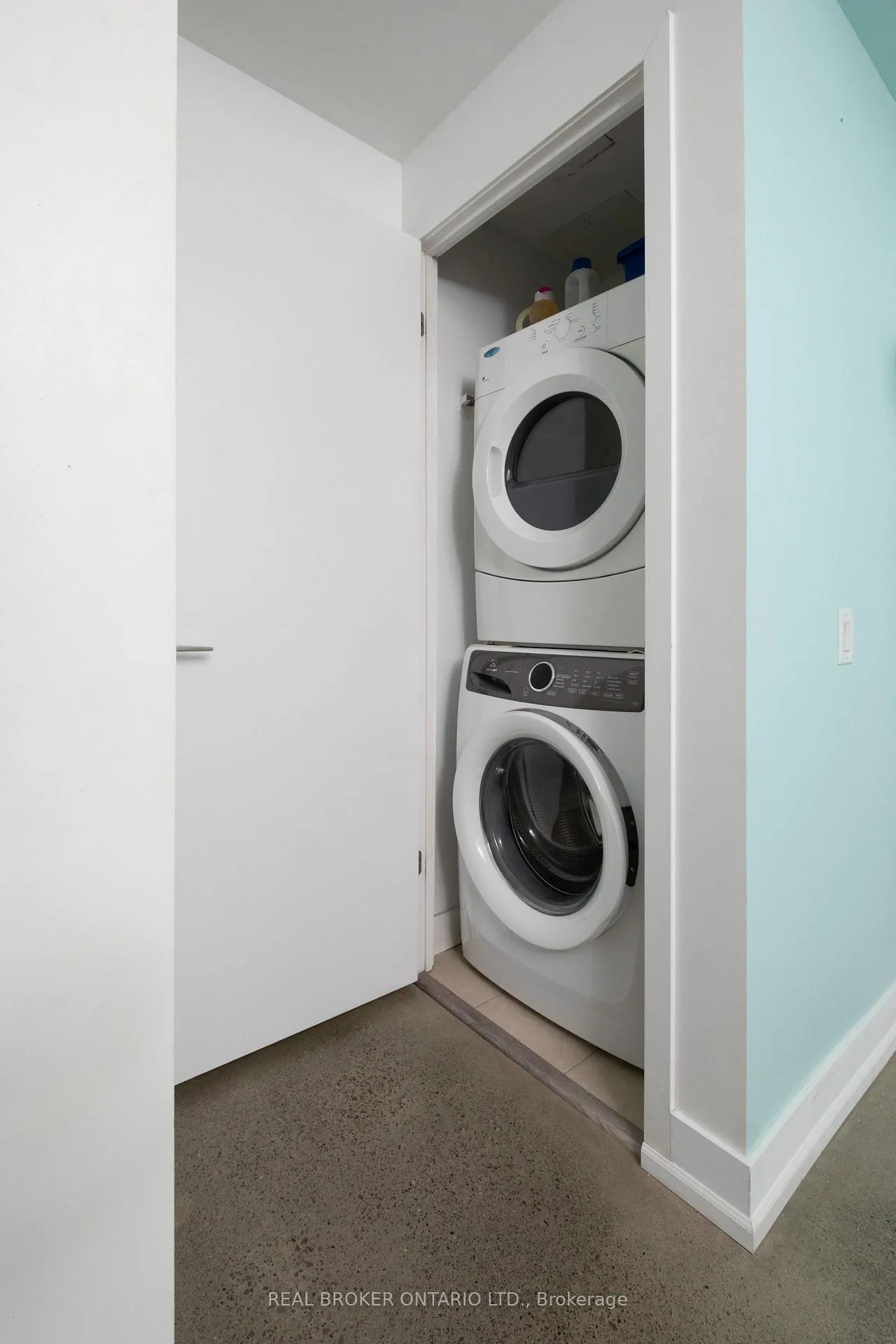 Photo 14 of Unit 203, 2 Gladstone Avenue, Toronto, Little Portugal — HOMEH