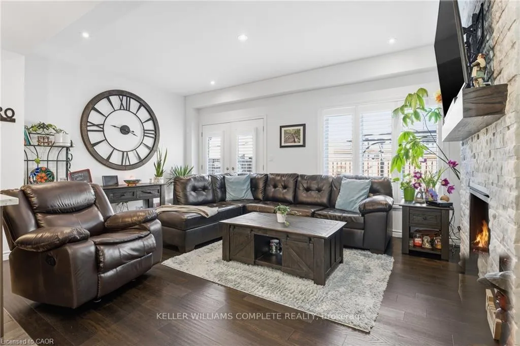 Photo 9 of Unit 31, 30 Times Square Boulevard, Hamilton, Stoney Creek Mountain — HOMEH