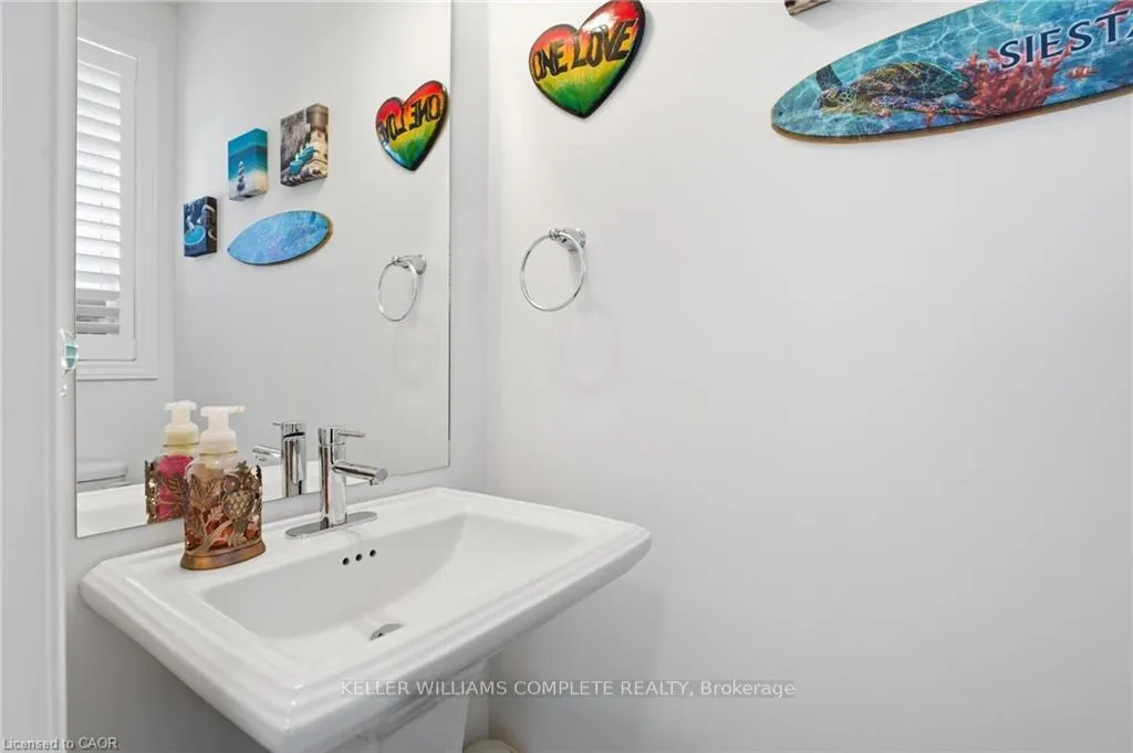 Photo 12 of Unit 31, 30 Times Square Boulevard, Hamilton, Stoney Creek Mountain — HOMEH