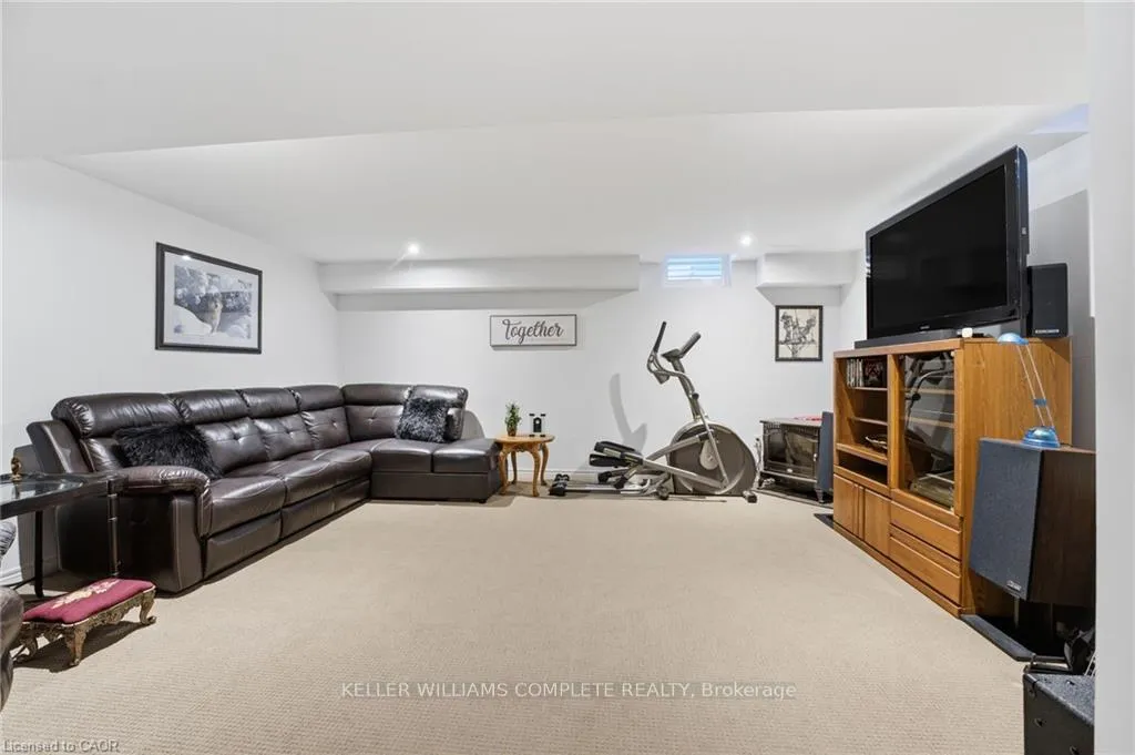Photo 20 of Unit 31, 30 Times Square Boulevard, Hamilton, Stoney Creek Mountain — HOMEH
