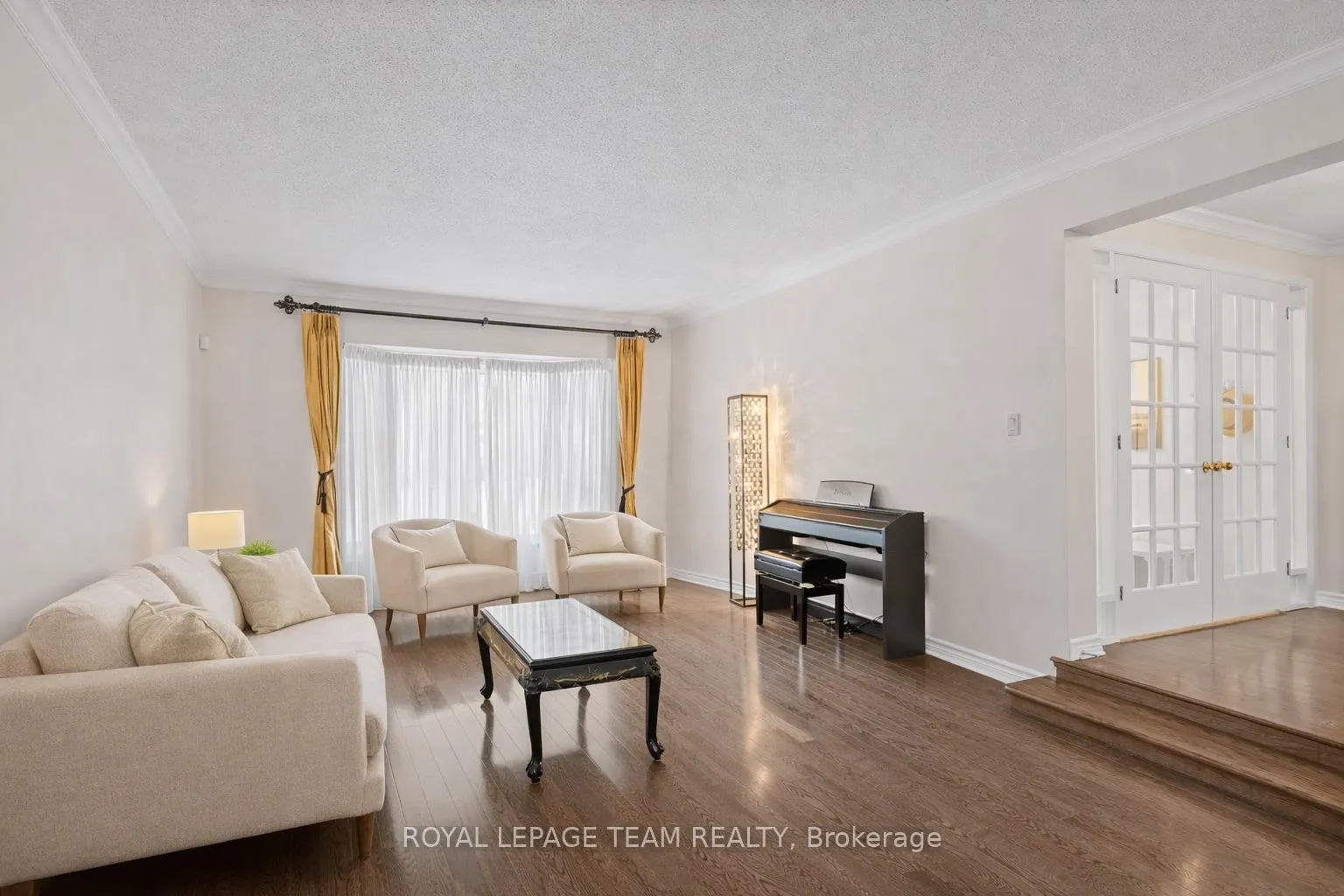 Photo 5 of 15 Wellfleet Crescent, Ottawa, Barrhaven - Cedargrove/Fraserdale — HOMEH