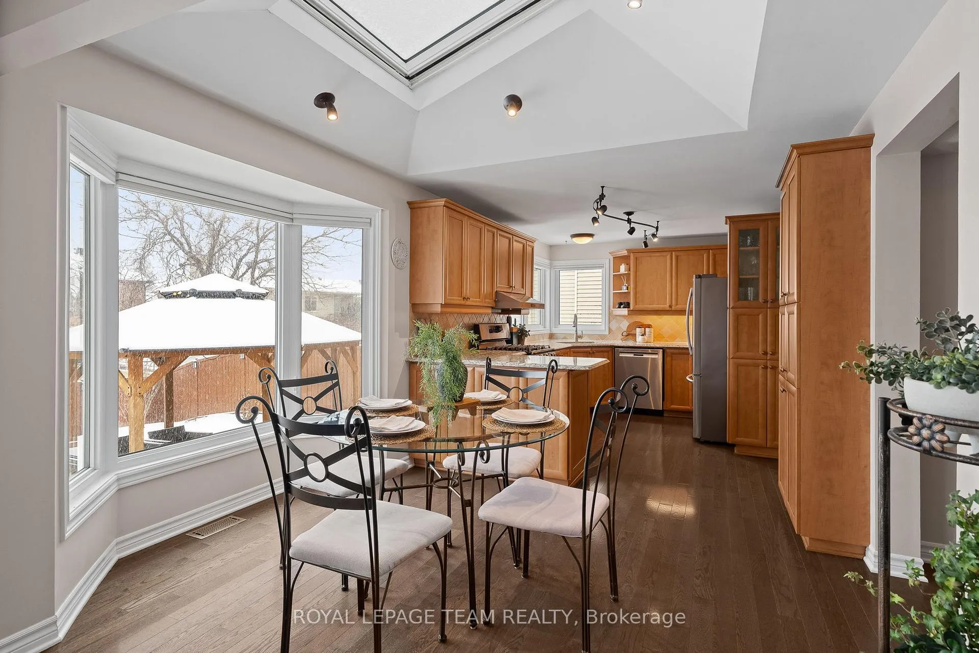 Photo 12 of 15 Wellfleet Crescent, Ottawa, Barrhaven - Cedargrove/Fraserdale — HOMEH