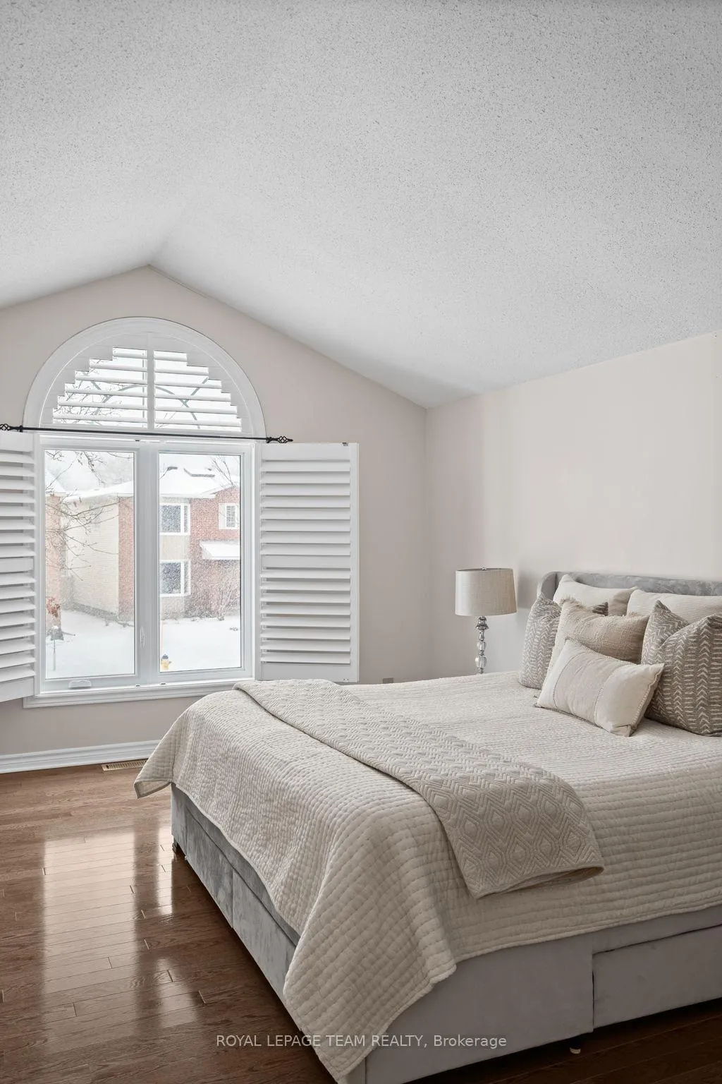 Photo 22 of 15 Wellfleet Crescent, Ottawa, Barrhaven - Cedargrove/Fraserdale — HOMEH