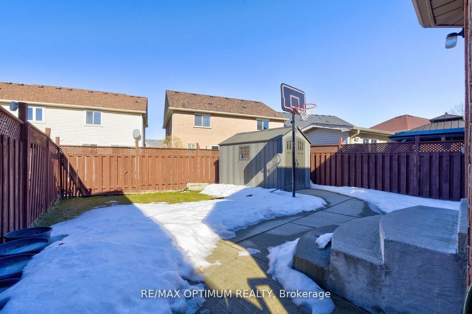 Photo 38 of 17 Binder Twine Trail, Brampton, Fletcher's Creek Village — HOMEH