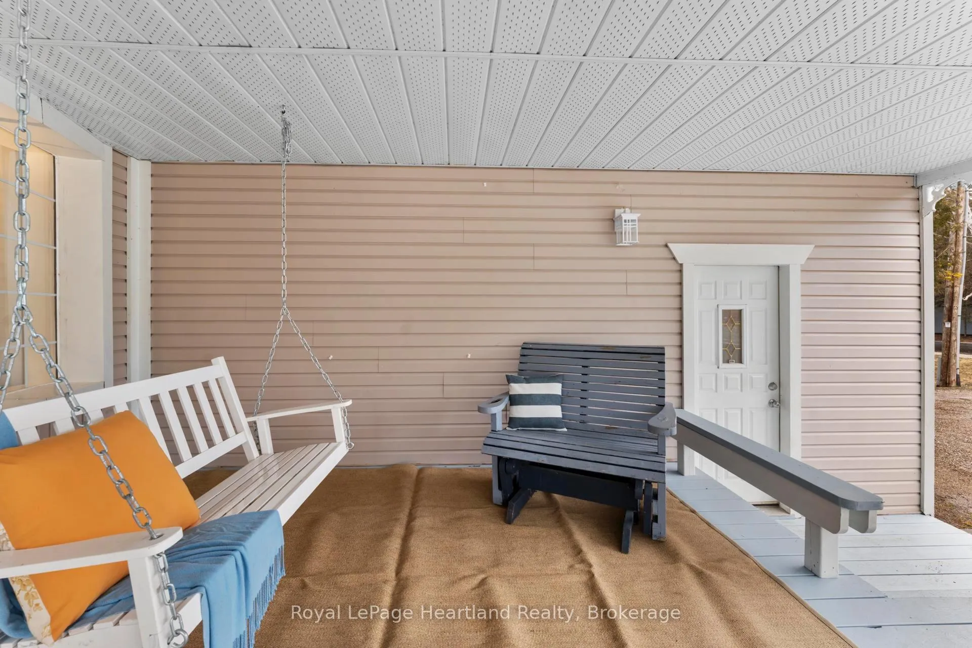 Photo 3 of 209 Cedar Close, Huron-Kinloss — HOMEH