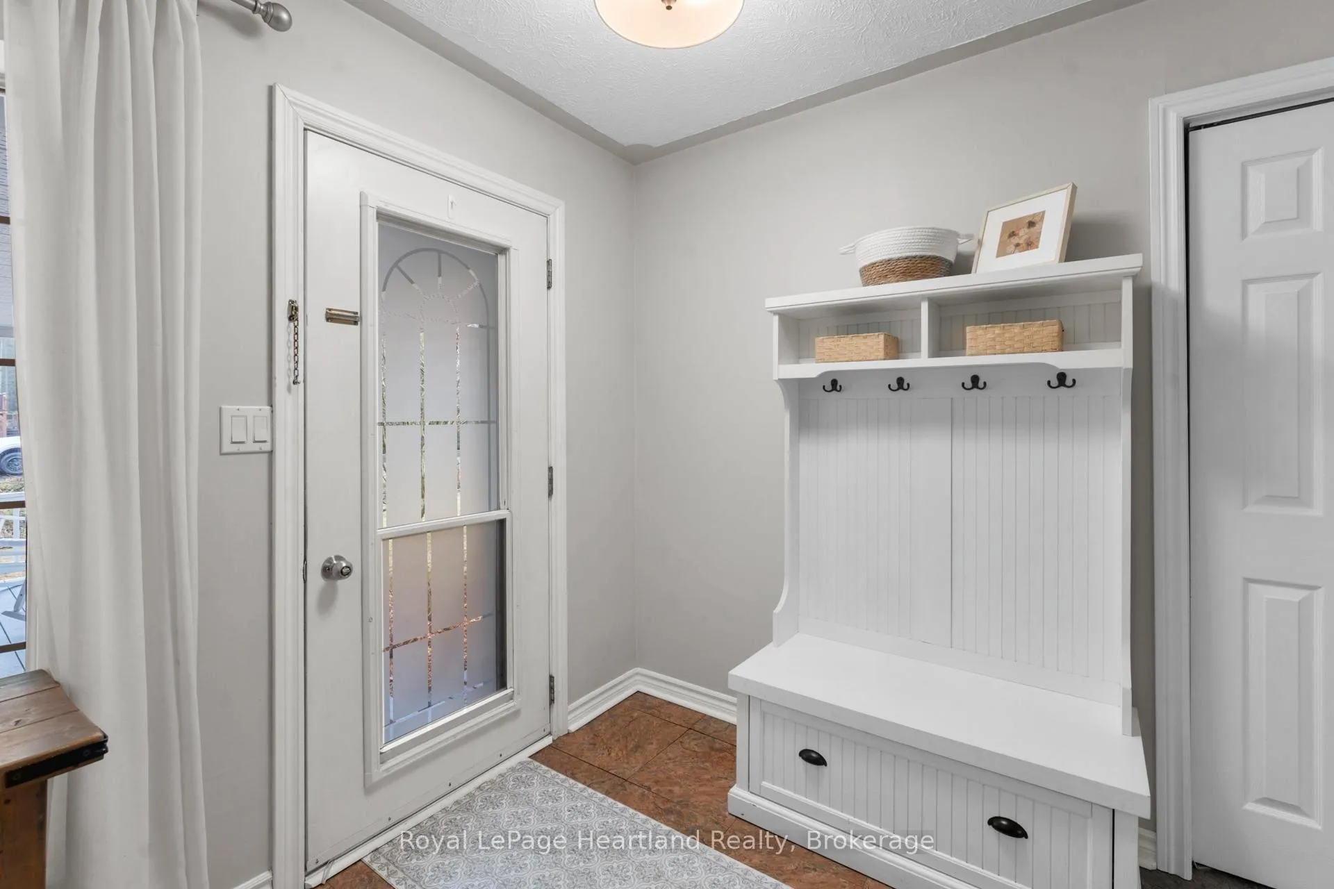 Photo 6 of 209 Cedar Close, Huron-Kinloss — HOMEH