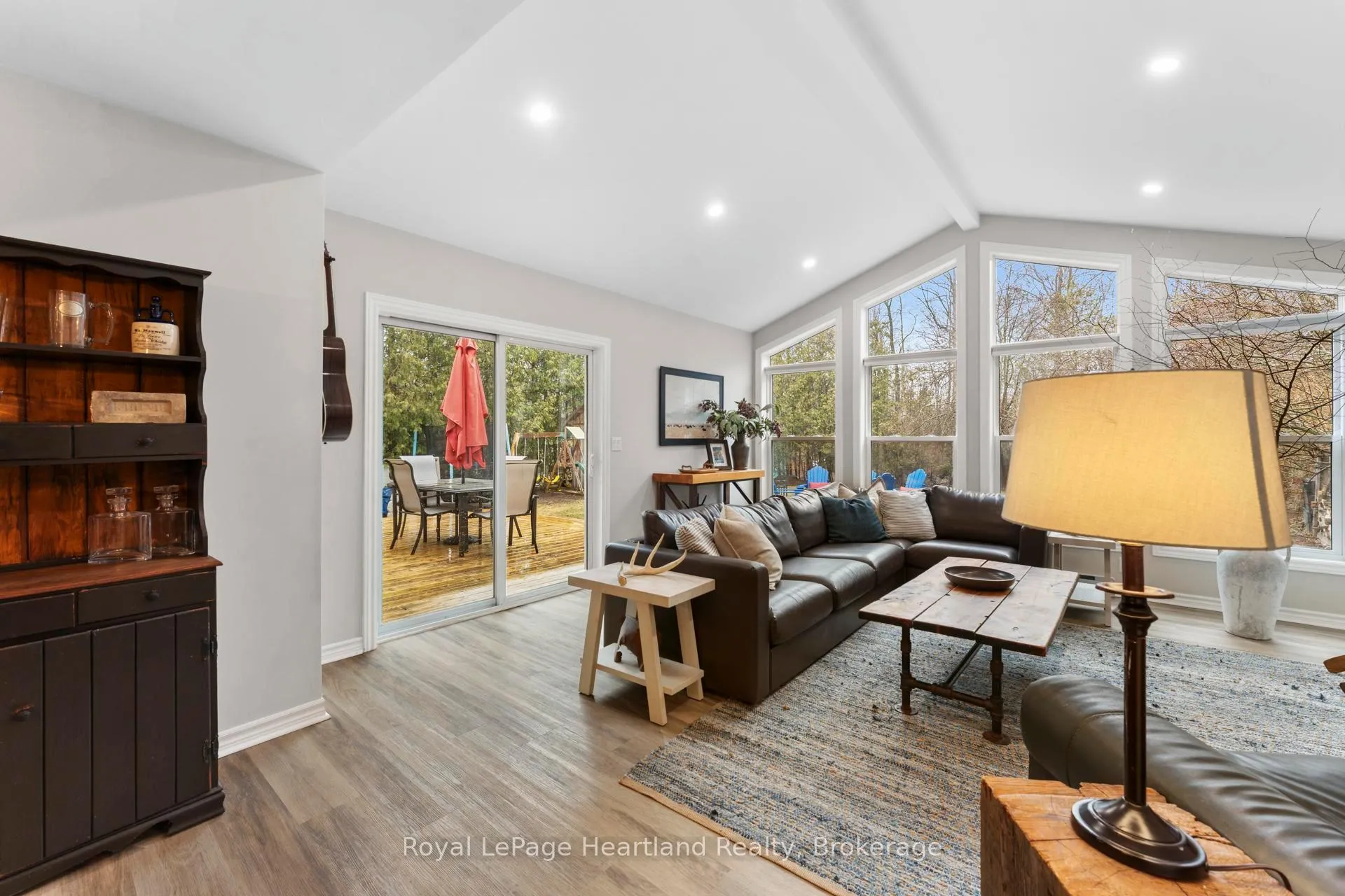 Photo 15 of 209 Cedar Close, Huron-Kinloss — HOMEH