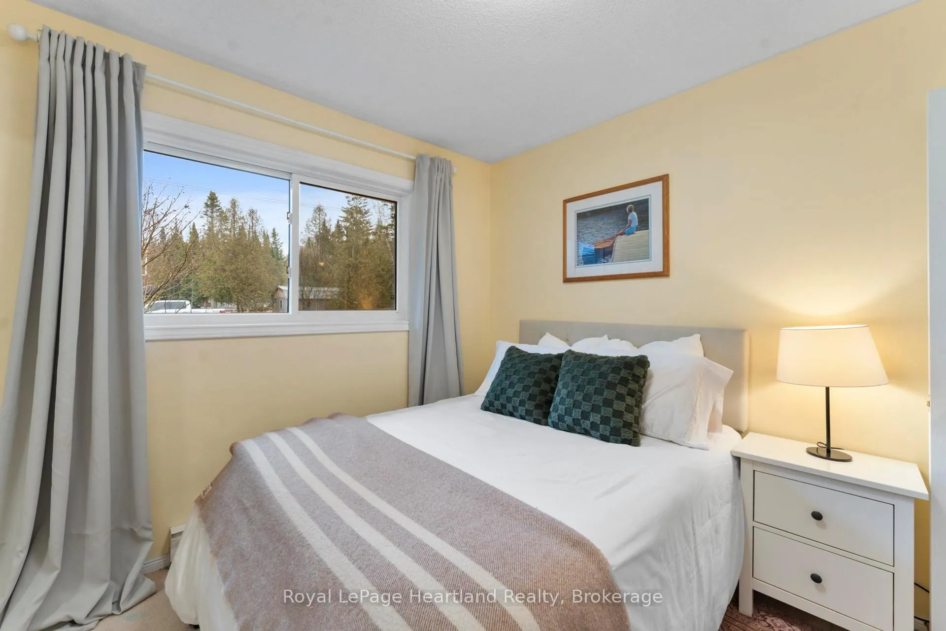 Photo 25 of 209 Cedar Close, Huron-Kinloss — HOMEH