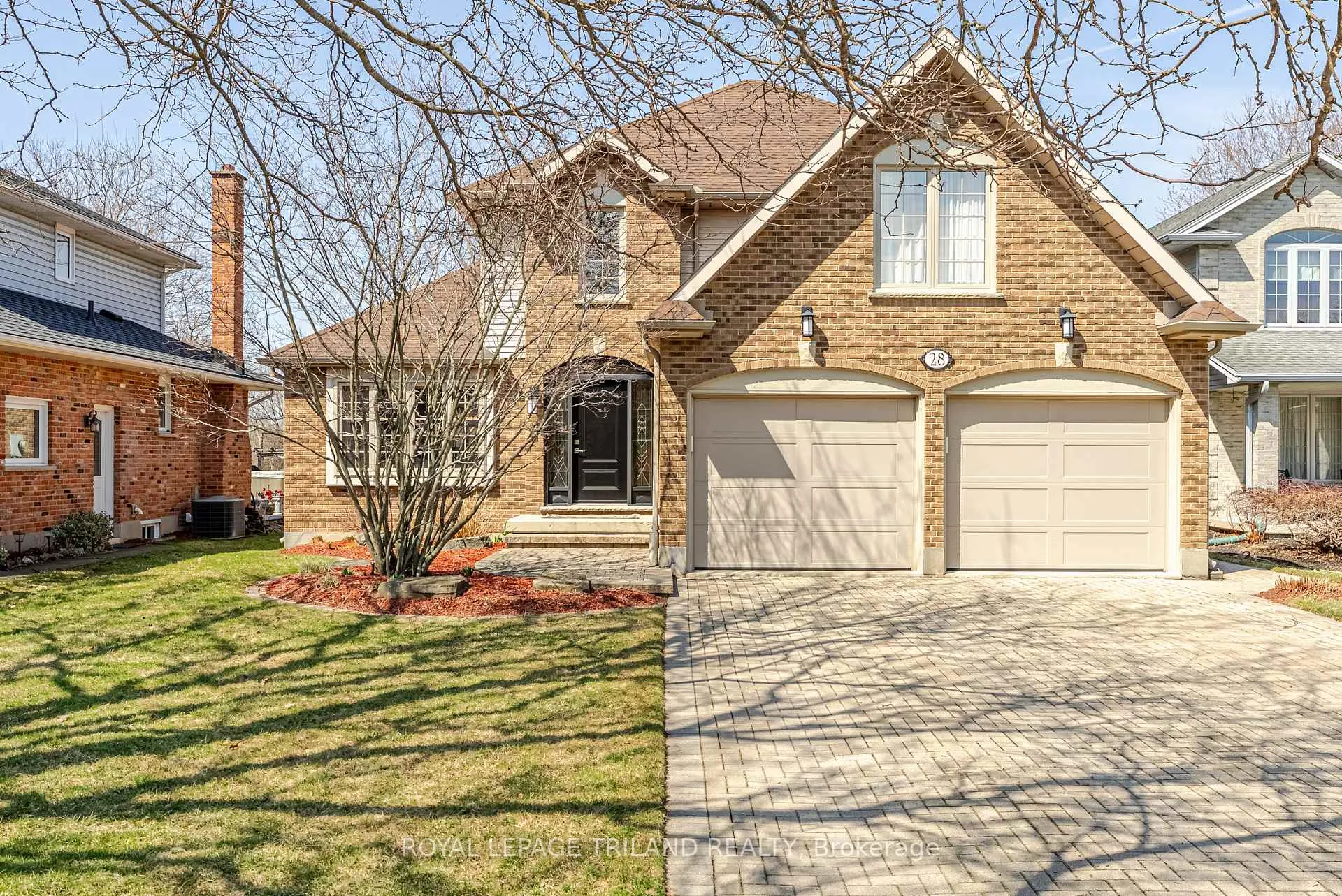 Photo 2 of 28 Sinclair Crescent, Aylmer — HOMEH