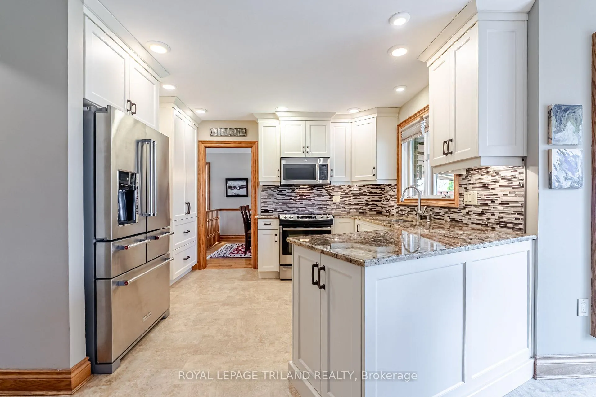 Photo 12 of 28 Sinclair Crescent, Aylmer — HOMEH