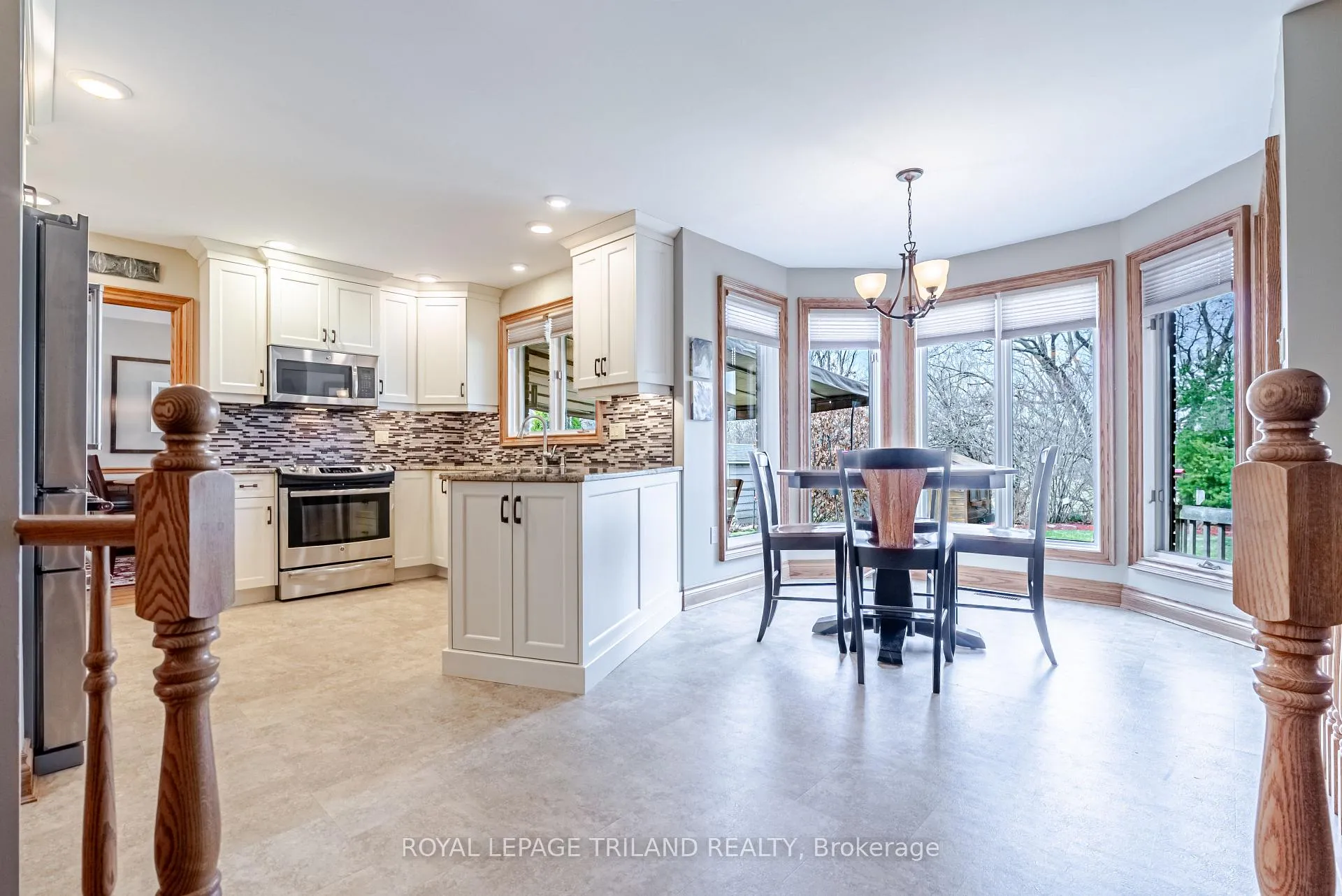 Photo 15 of 28 Sinclair Crescent, Aylmer — HOMEH