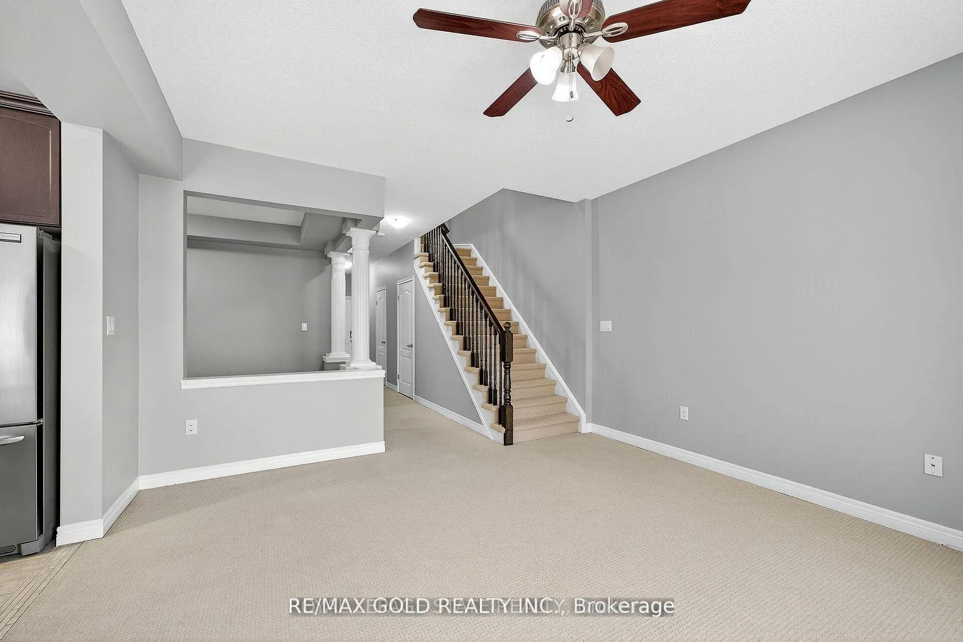 Photo 10 of 61 Irwin Avenue, Hamilton, Ancaster — HOMEH