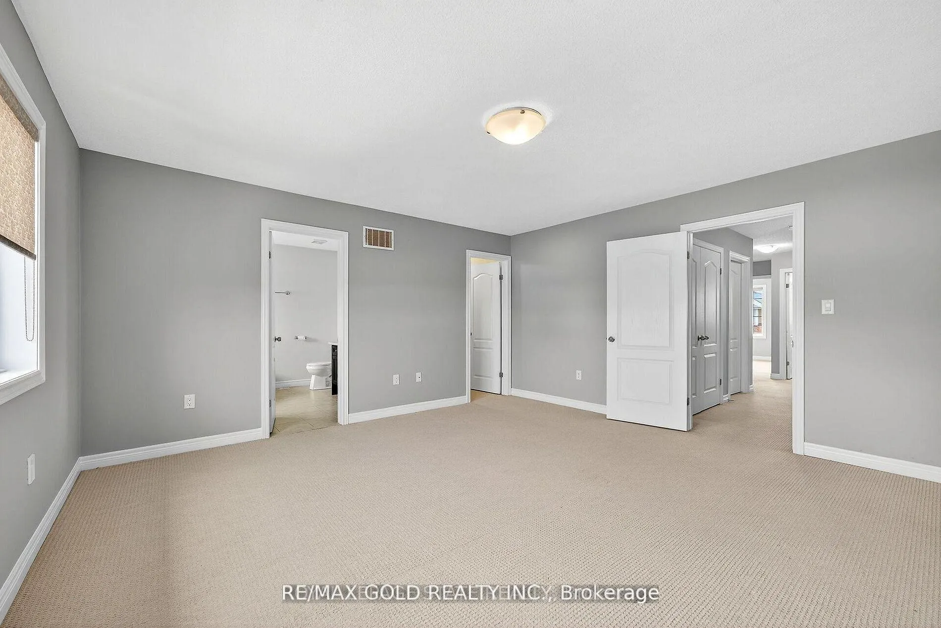 Photo 17 of 61 Irwin Avenue, Hamilton, Ancaster — HOMEH