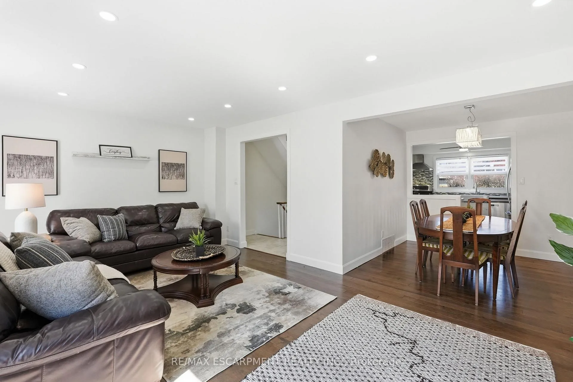 Photo 7 of Unit 4, 2252 Upper Middle Road, Burlington, Brant Hills — HOMEH