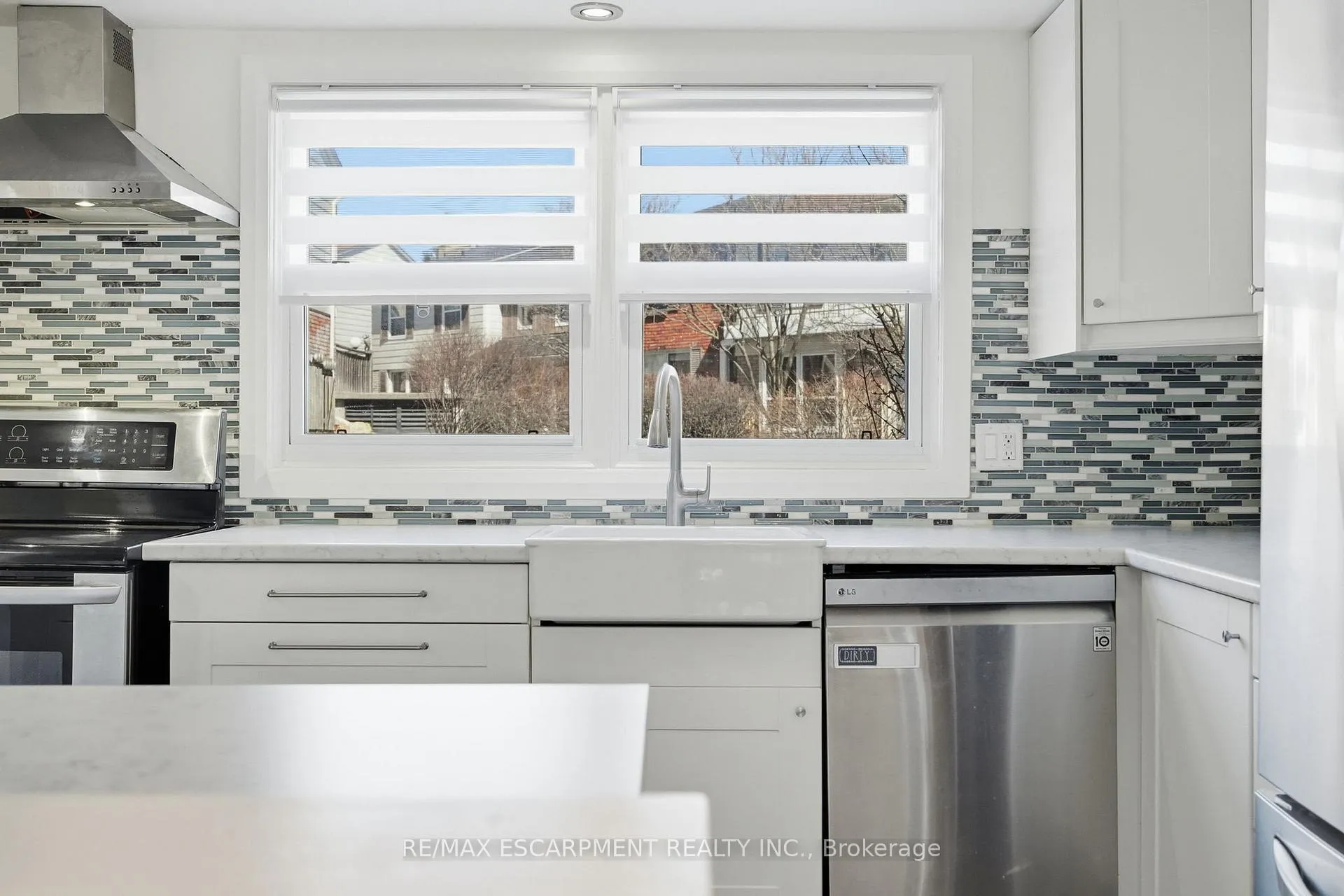Photo 12 of Unit 4, 2252 Upper Middle Road, Burlington, Brant Hills — HOMEH