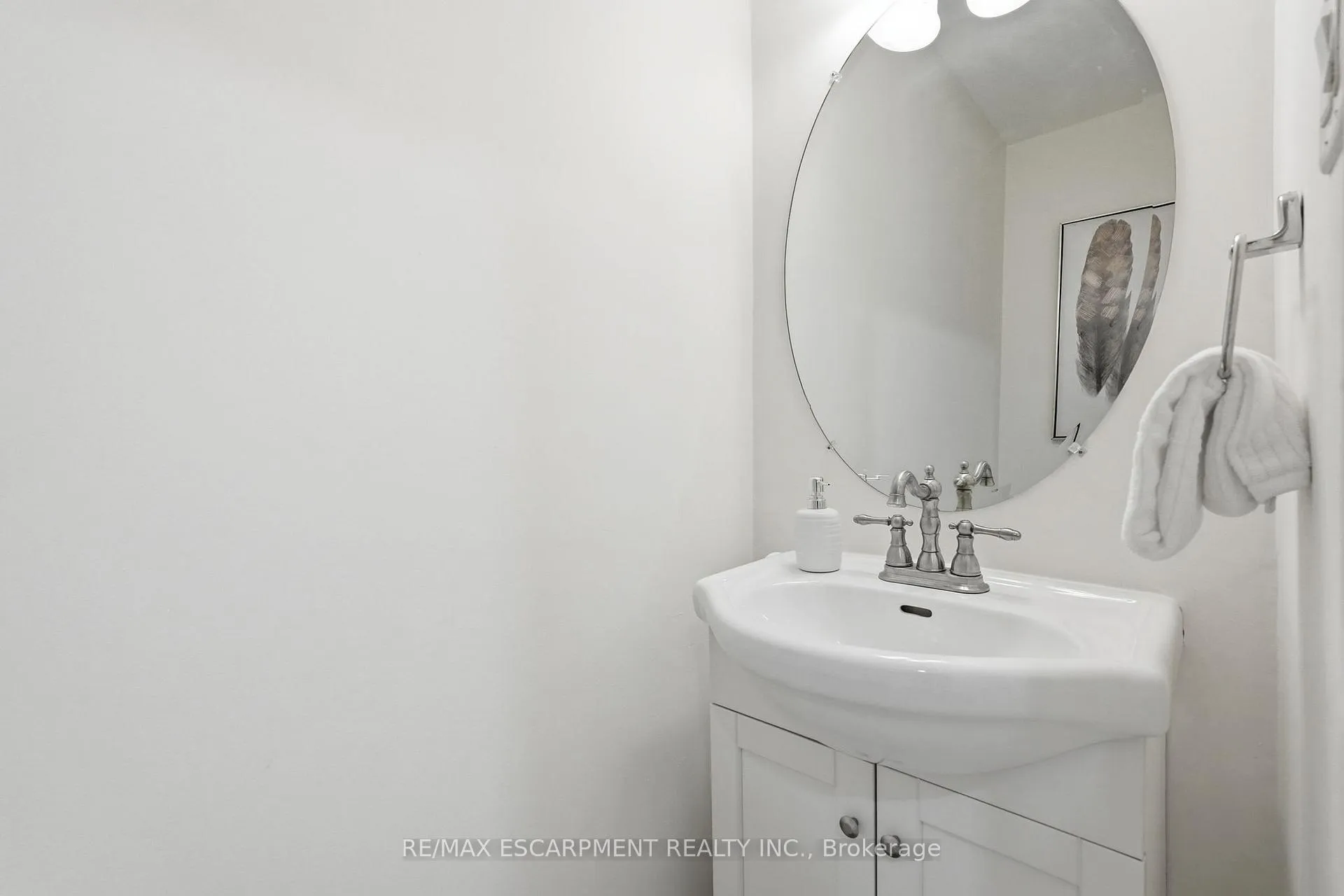 Photo 14 of Unit 4, 2252 Upper Middle Road, Burlington, Brant Hills — HOMEH