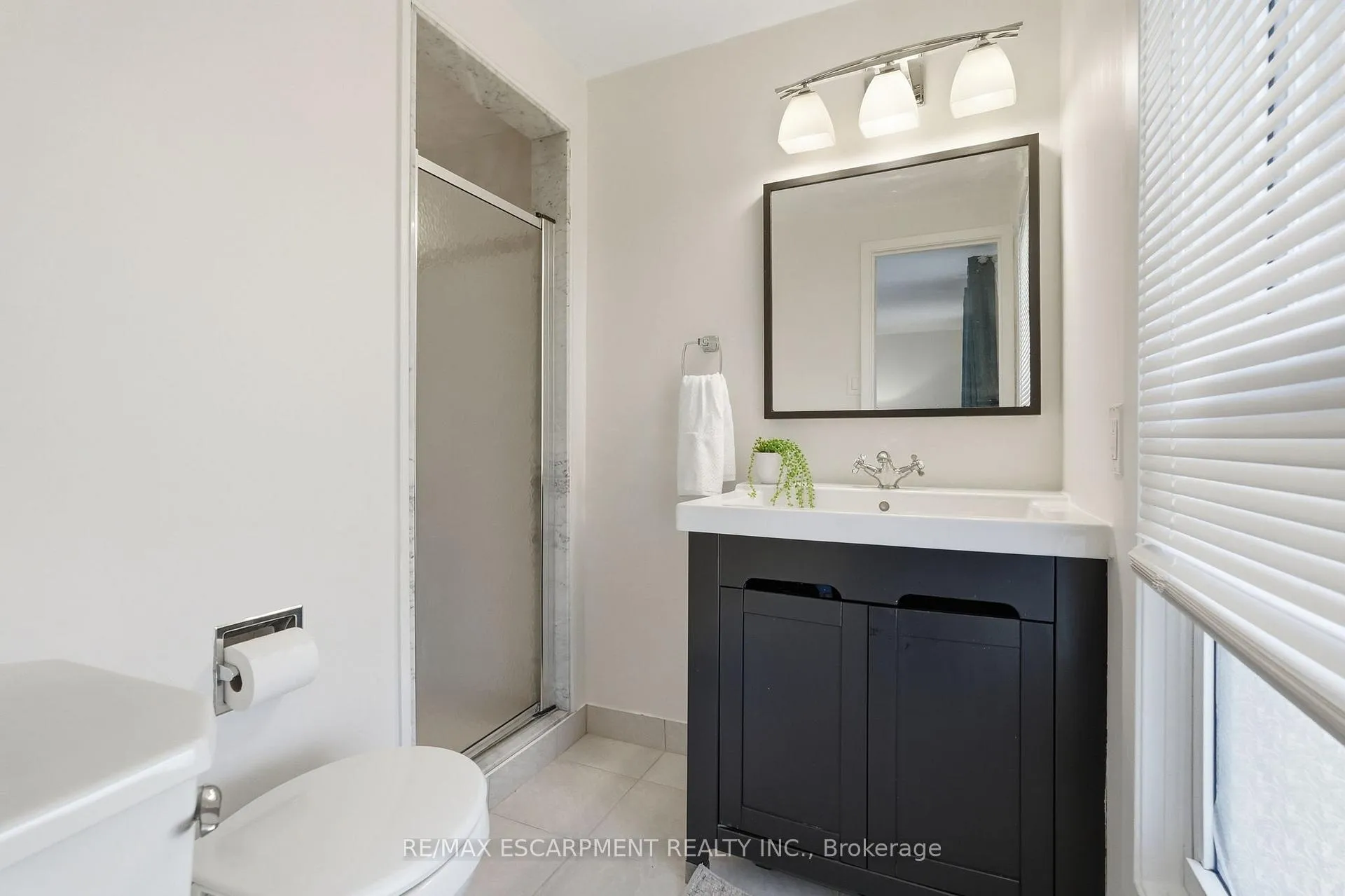 Photo 19 of Unit 4, 2252 Upper Middle Road, Burlington, Brant Hills — HOMEH