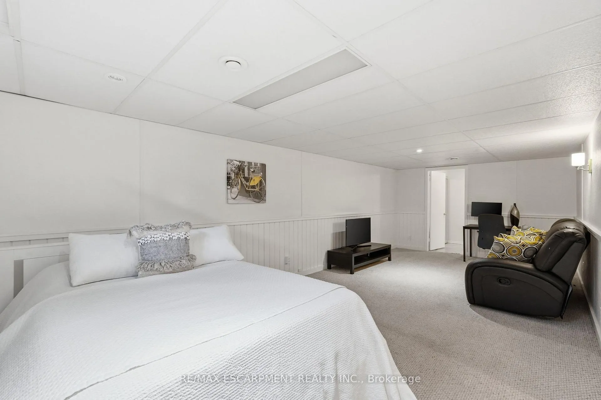 Photo 29 of Unit 4, 2252 Upper Middle Road, Burlington, Brant Hills — HOMEH