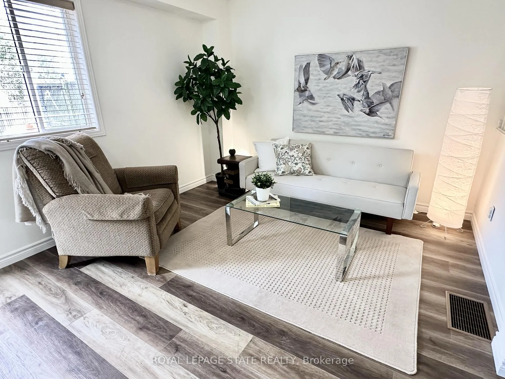 Photo 10 of 1279 Nottingham Avenue, Burlington, Mountainside — HOMEH