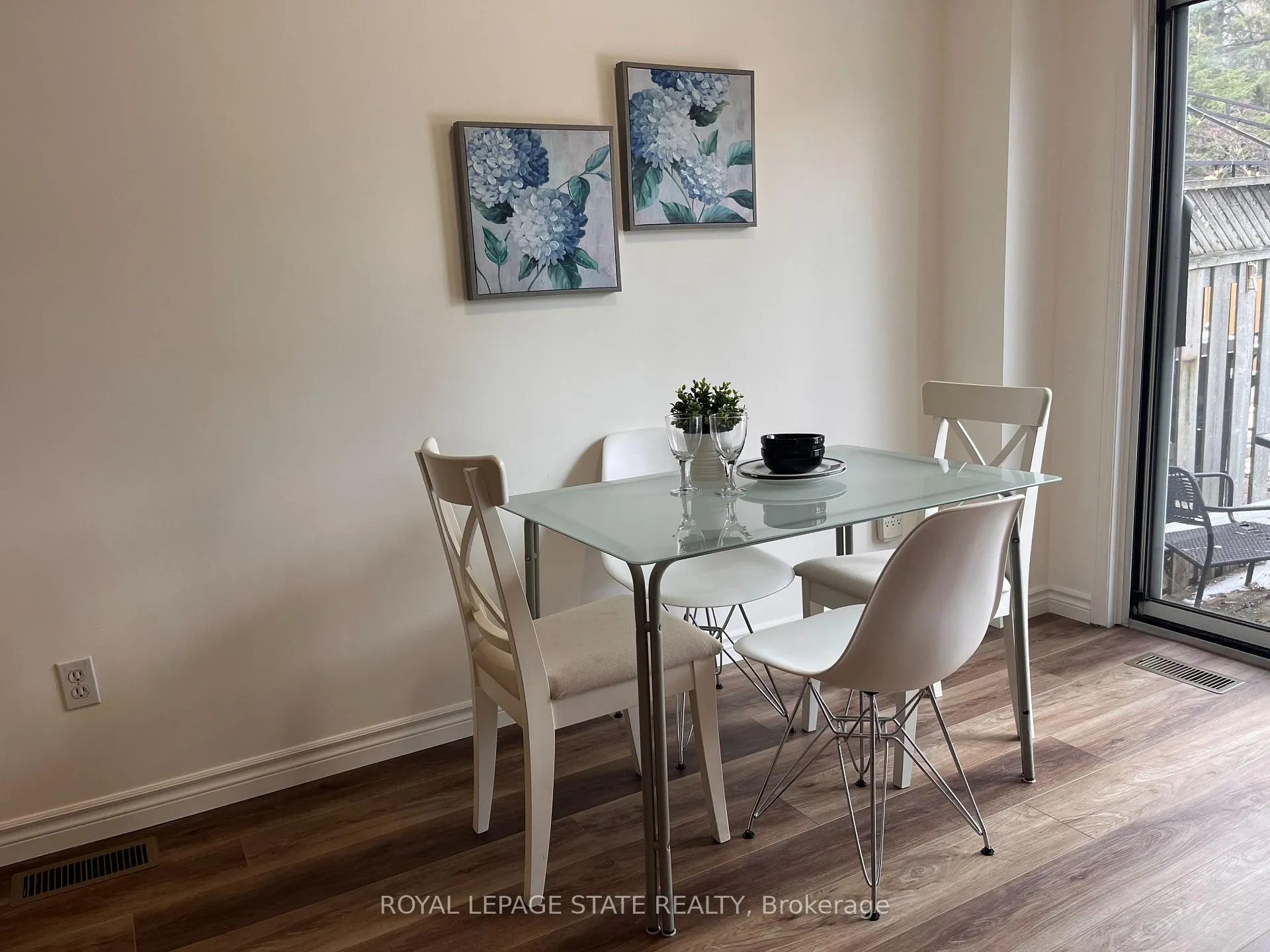 Photo 11 of 1279 Nottingham Avenue, Burlington, Mountainside — HOMEH