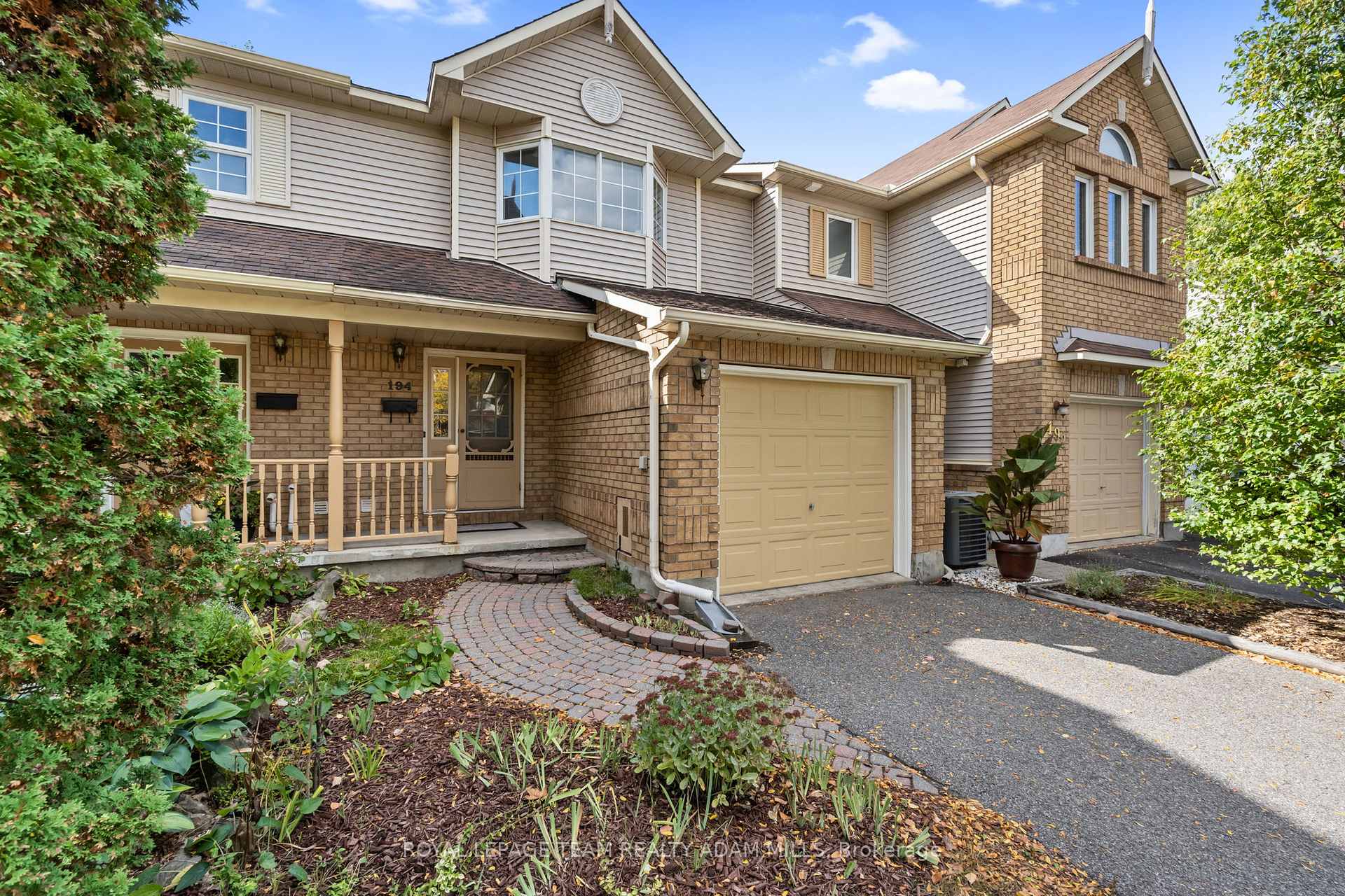 Photo 2 of 194 Blackdome Crescent, Ottawa, Kanata - Kanata Lakes/Heritage Hills — HOMEH