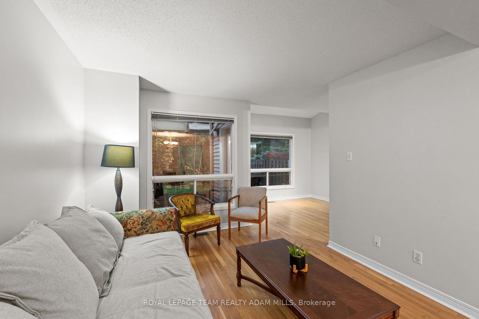 Photo 10 of 194 Blackdome Crescent, Ottawa, Kanata - Kanata Lakes/Heritage Hills — HOMEH