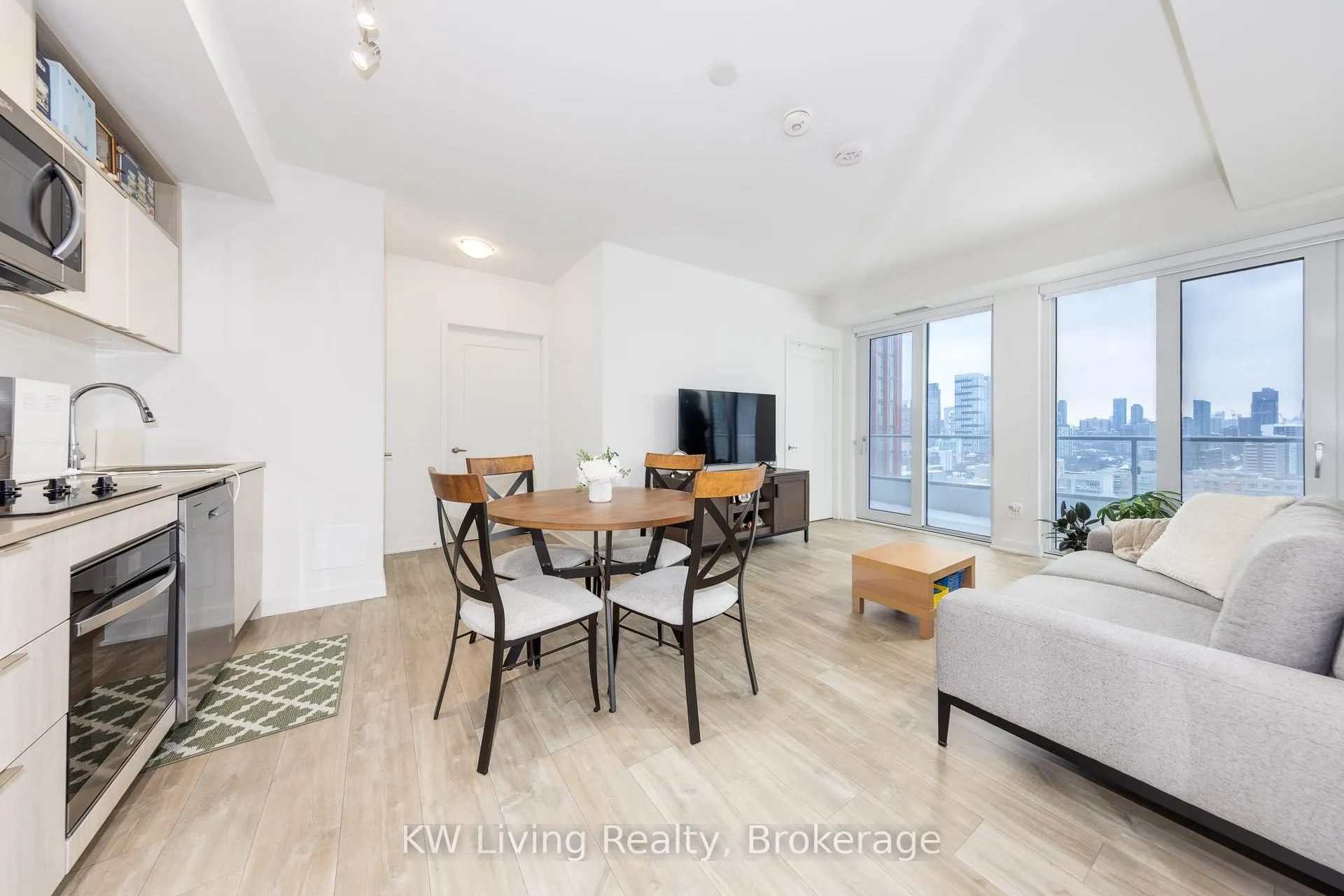Photo 6 of Unit 2001, 70 Princess Street, Toronto, Waterfront Communities — HOMEH