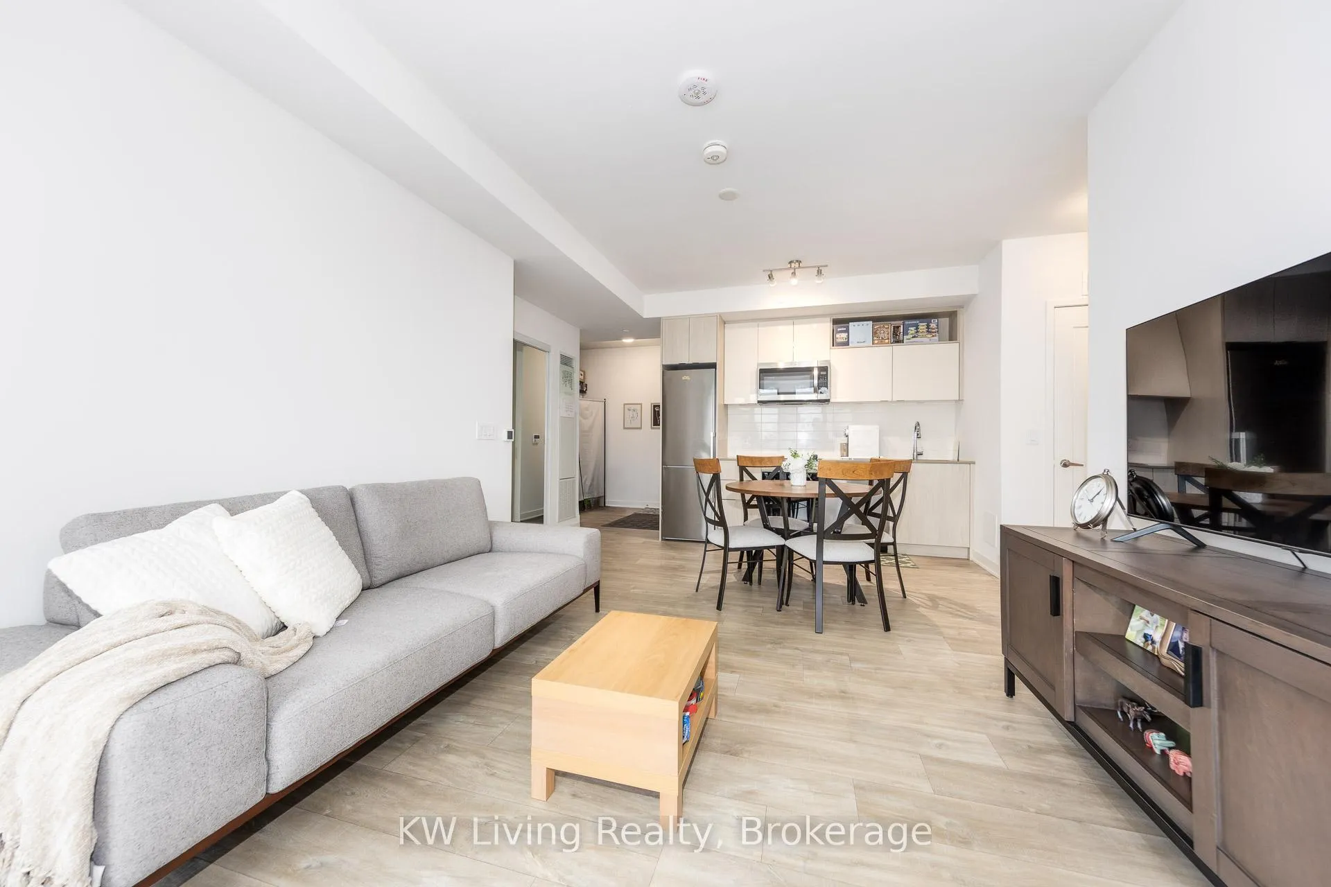 Photo 8 of Unit 2001, 70 Princess Street, Toronto, Waterfront Communities — HOMEH